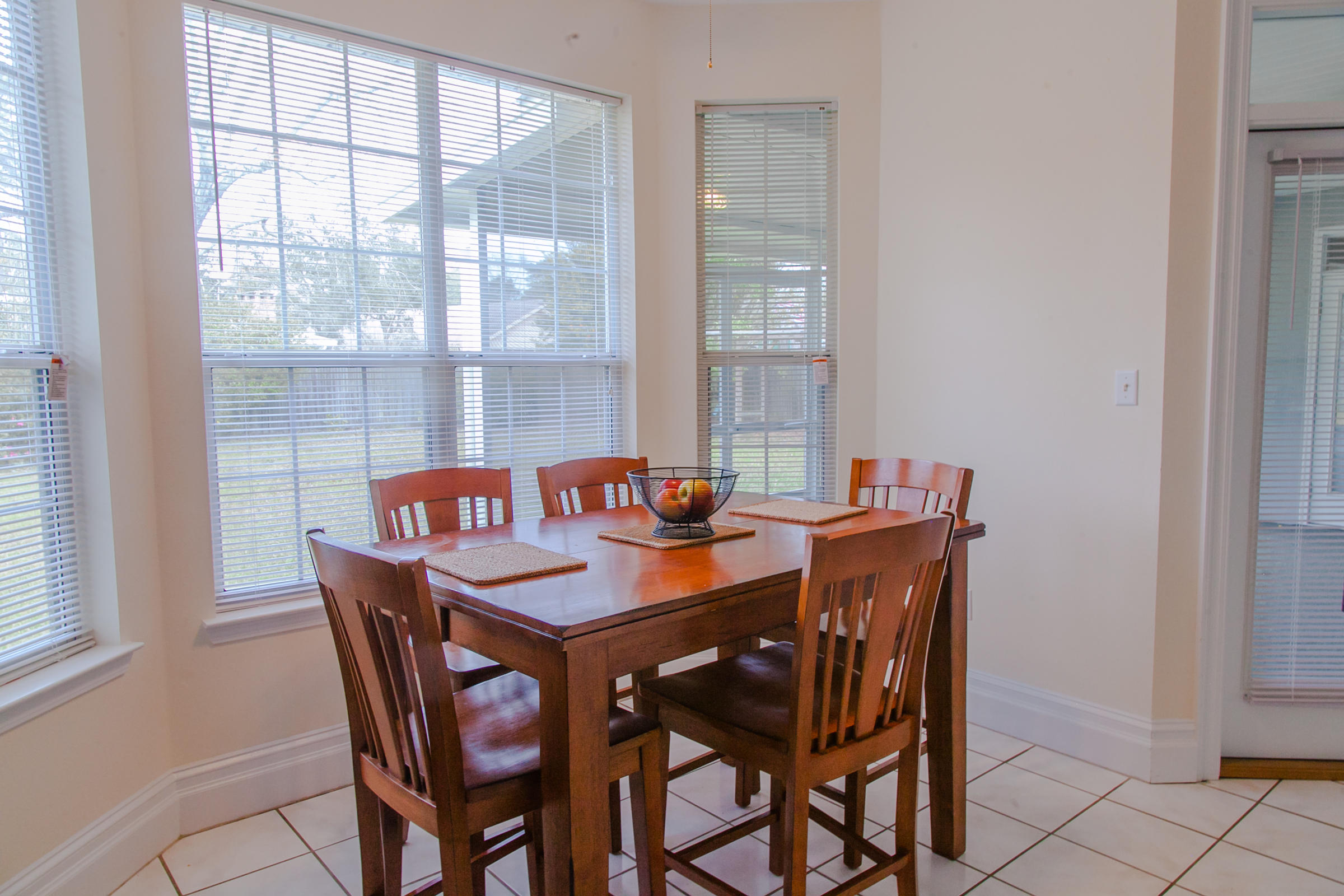 SOUTHMINSTER VILLAGE - Residential