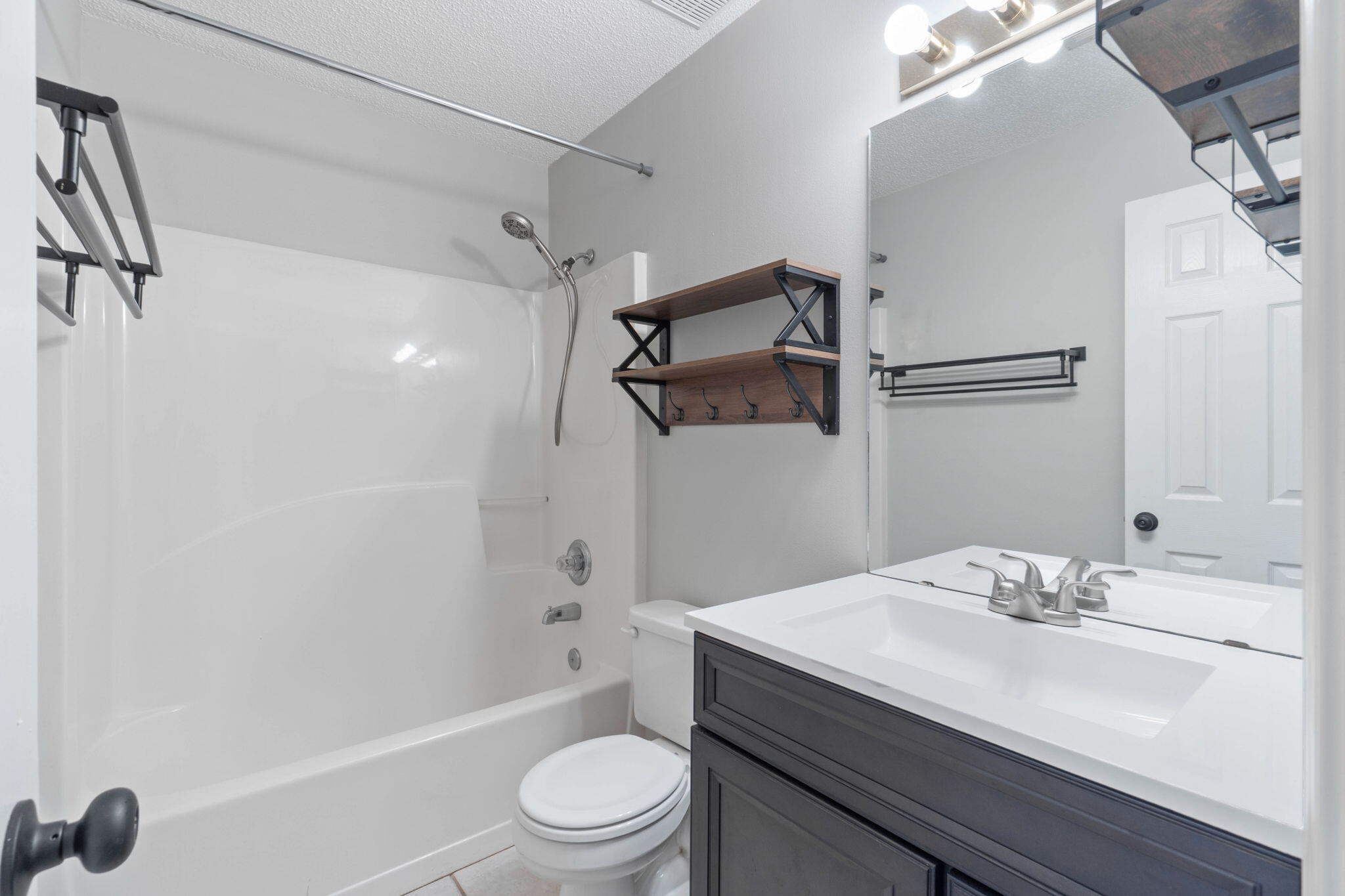 RIVERCHASE PH II - Residential