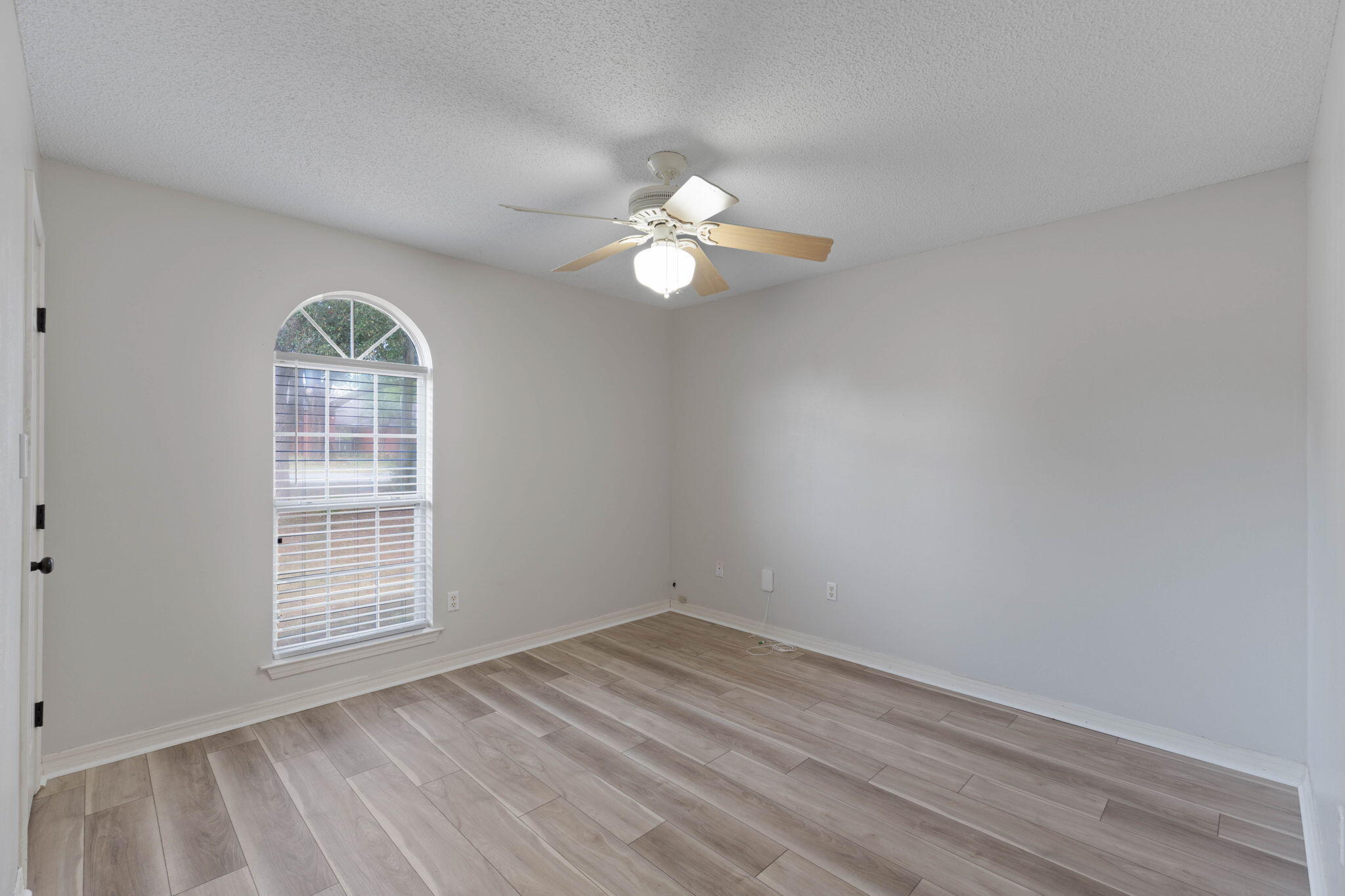 RIVERCHASE PH II - Residential