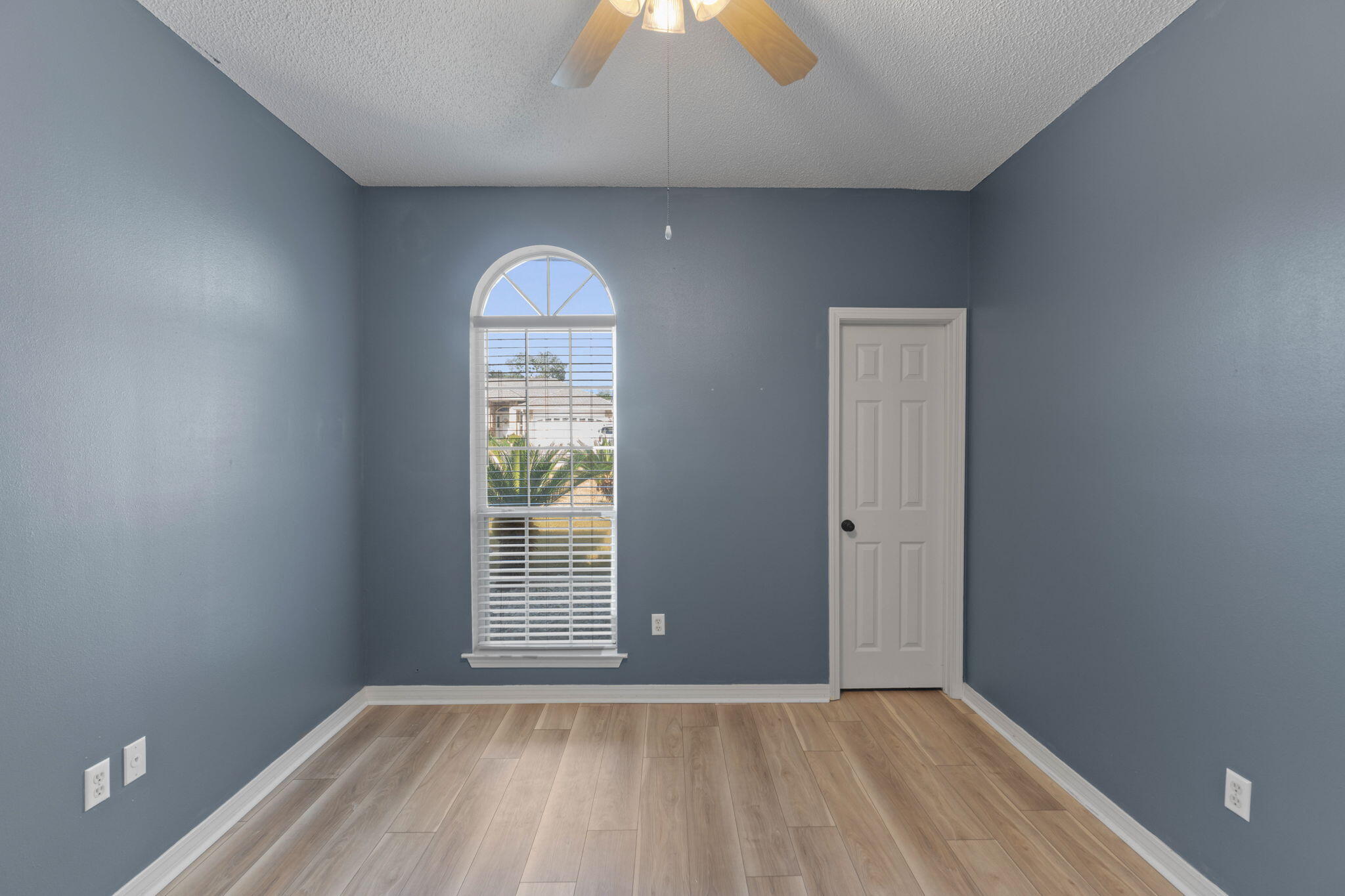 RIVERCHASE PH II - Residential