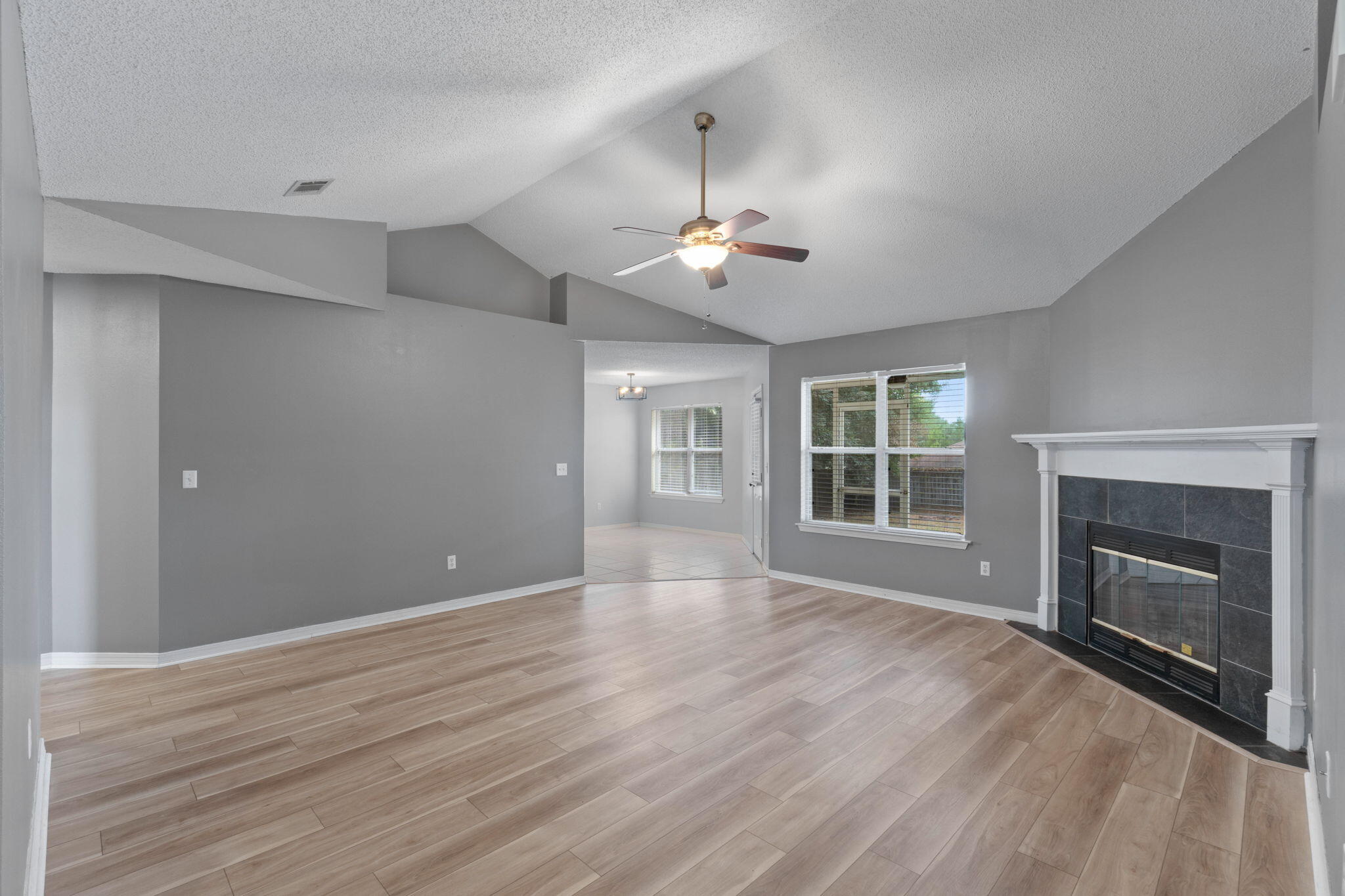 RIVERCHASE PH II - Residential