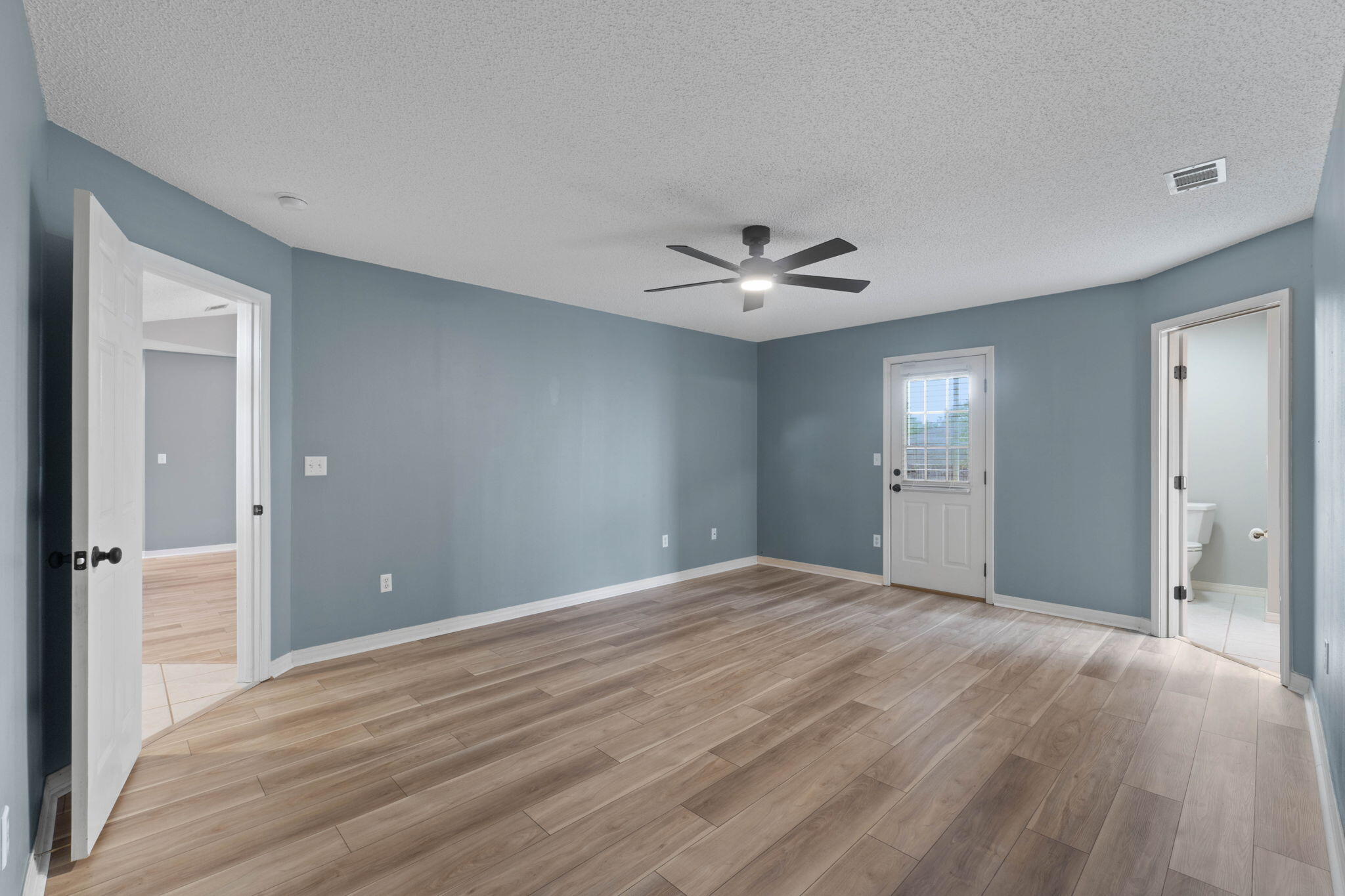 RIVERCHASE PH II - Residential