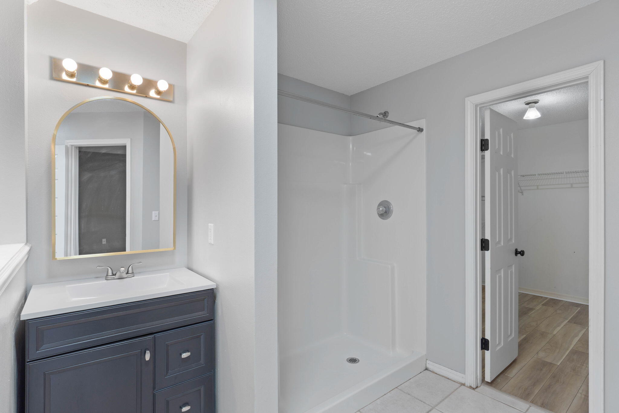 RIVERCHASE PH II - Residential