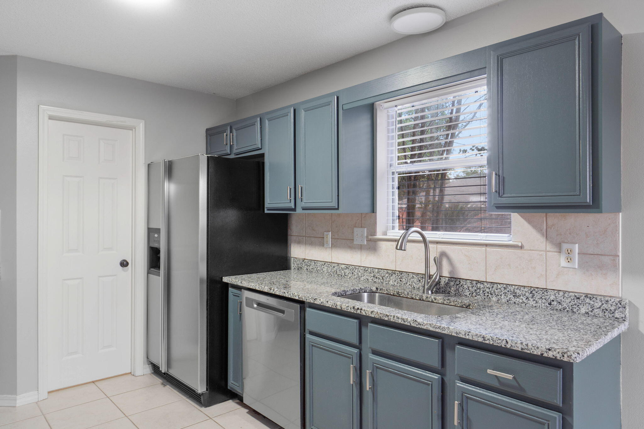 RIVERCHASE PH II - Residential