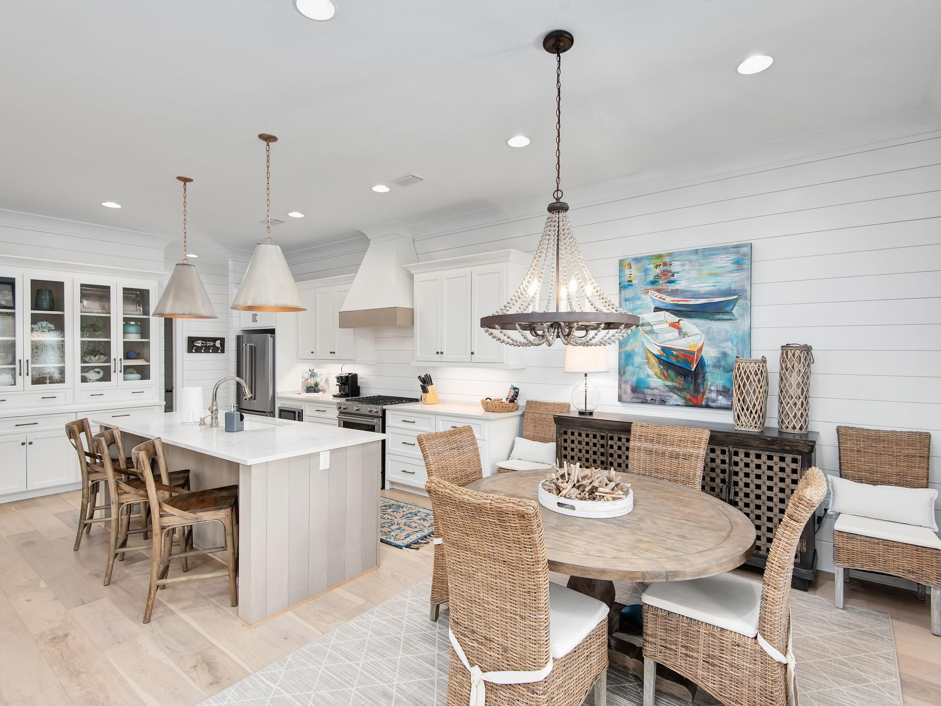 LAKESIDE AT BLUE MOUNTAIN BEACH - Residential