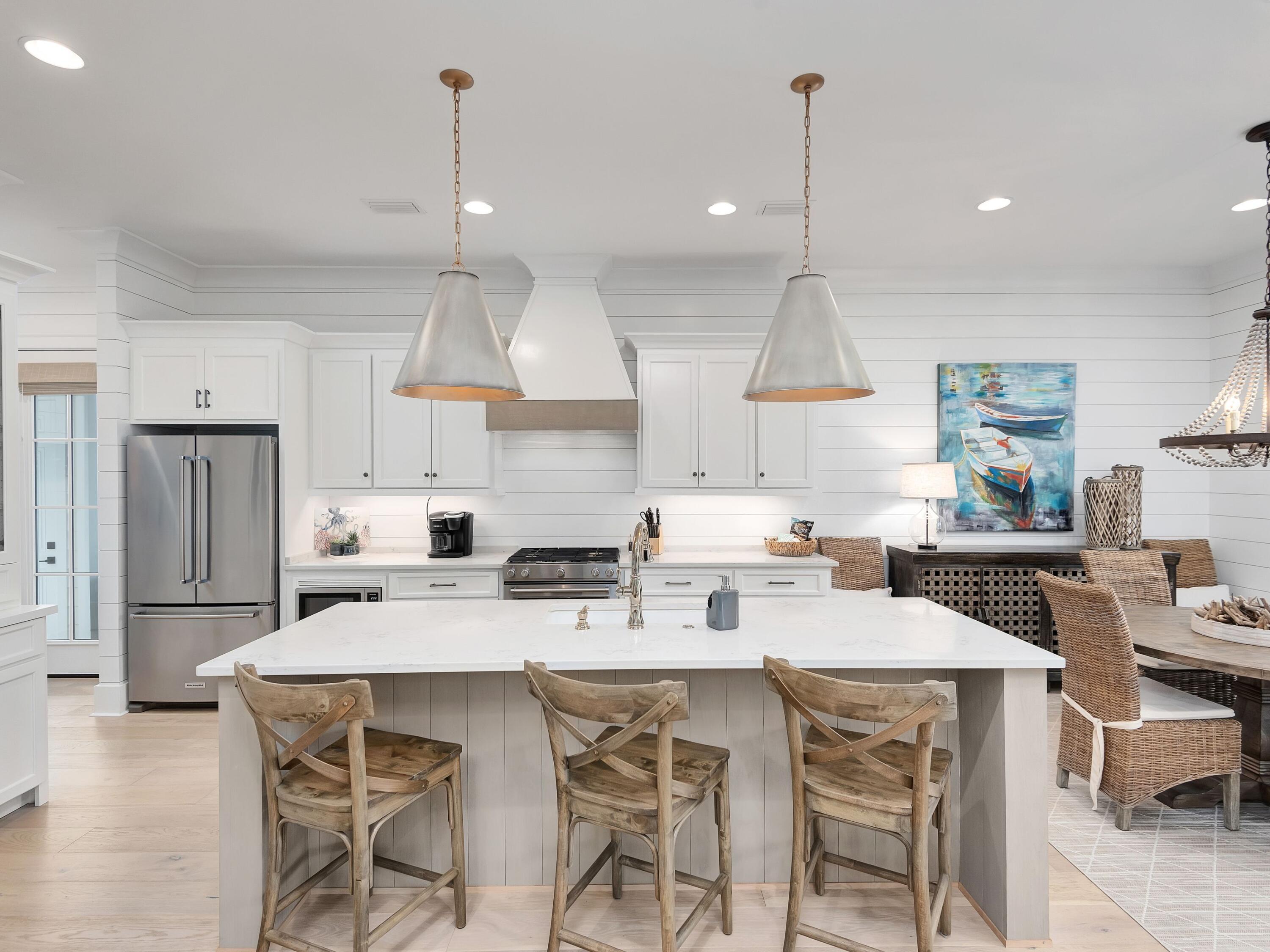 LAKESIDE AT BLUE MOUNTAIN BEACH - Residential