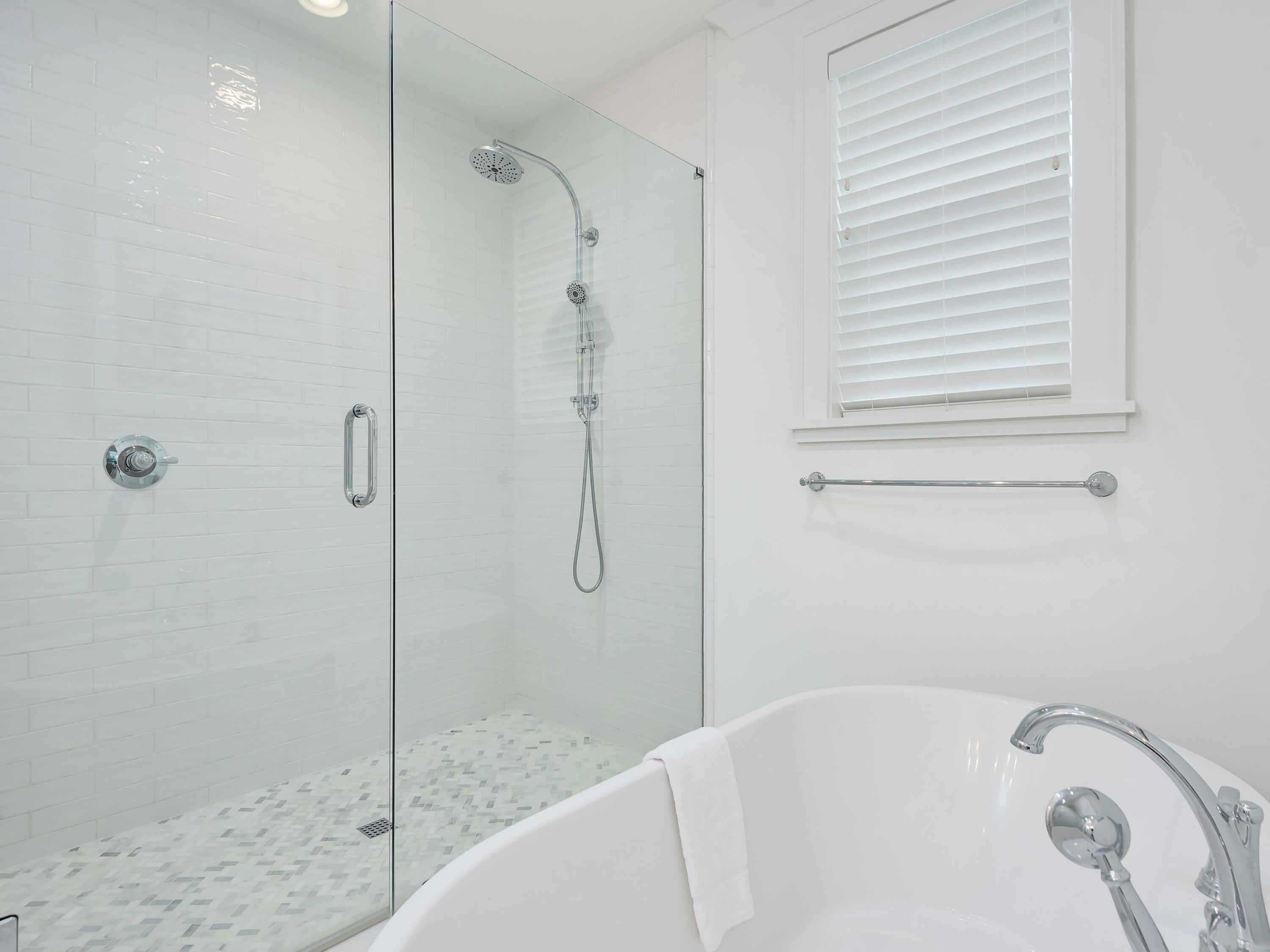 LAKESIDE AT BLUE MOUNTAIN BEACH - Residential