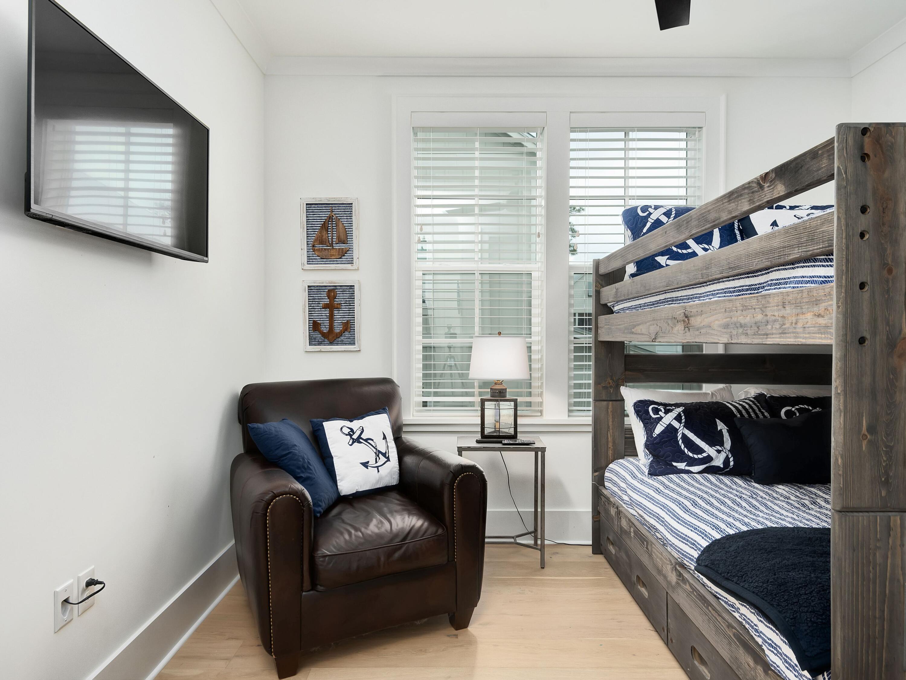 LAKESIDE AT BLUE MOUNTAIN BEACH - Residential