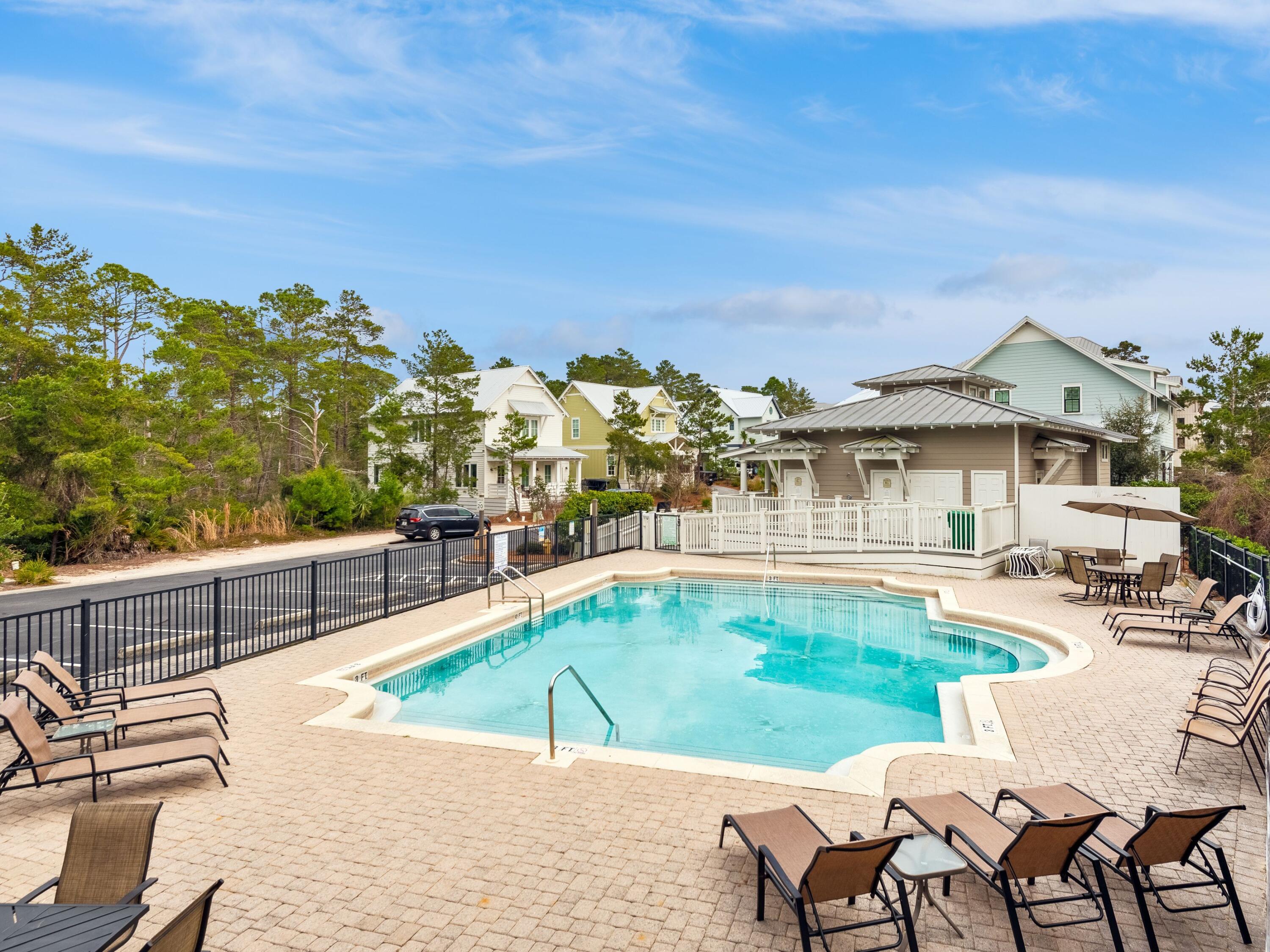 LAKESIDE AT BLUE MOUNTAIN BEACH - Residential