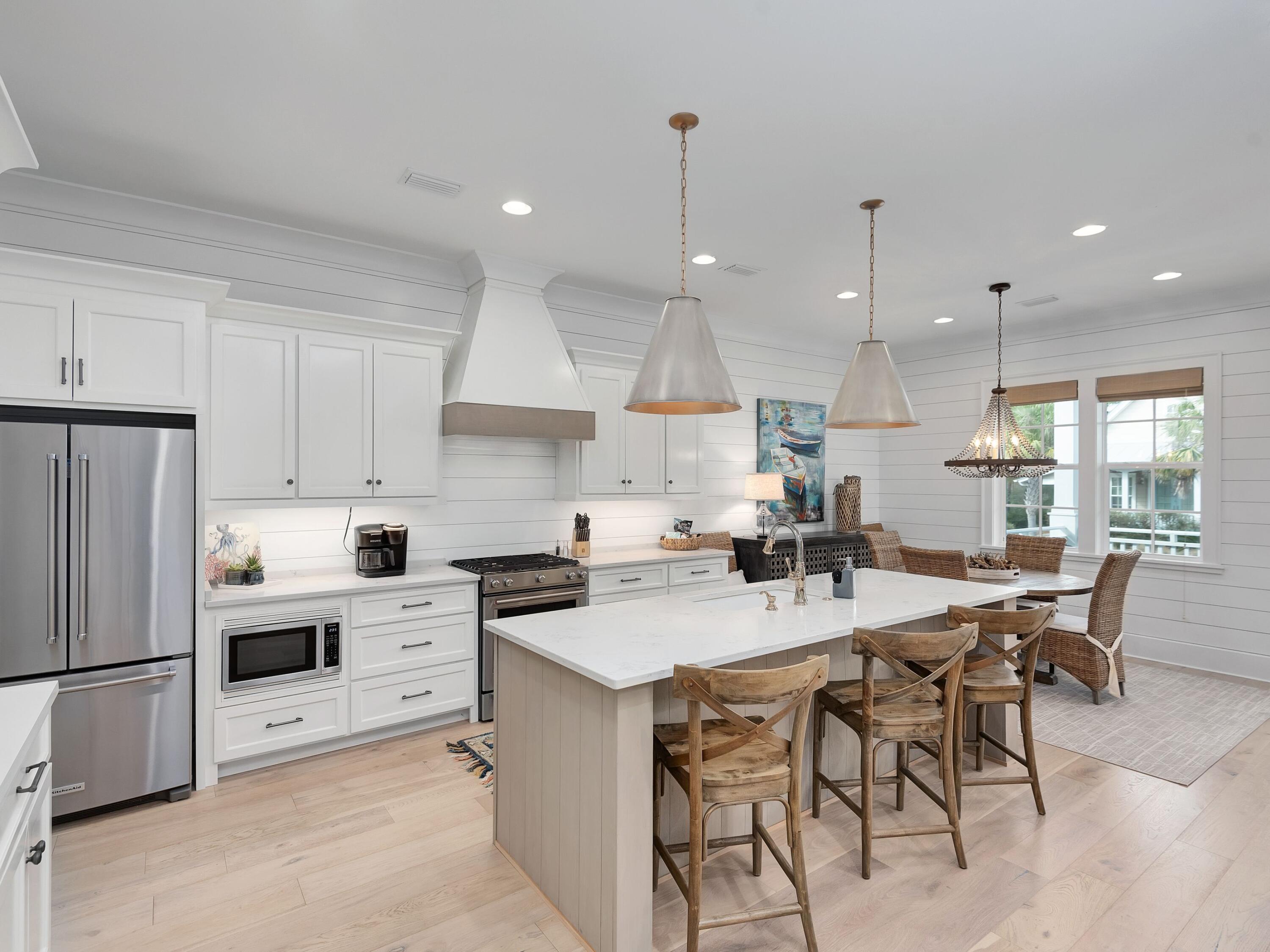 LAKESIDE AT BLUE MOUNTAIN BEACH - Residential