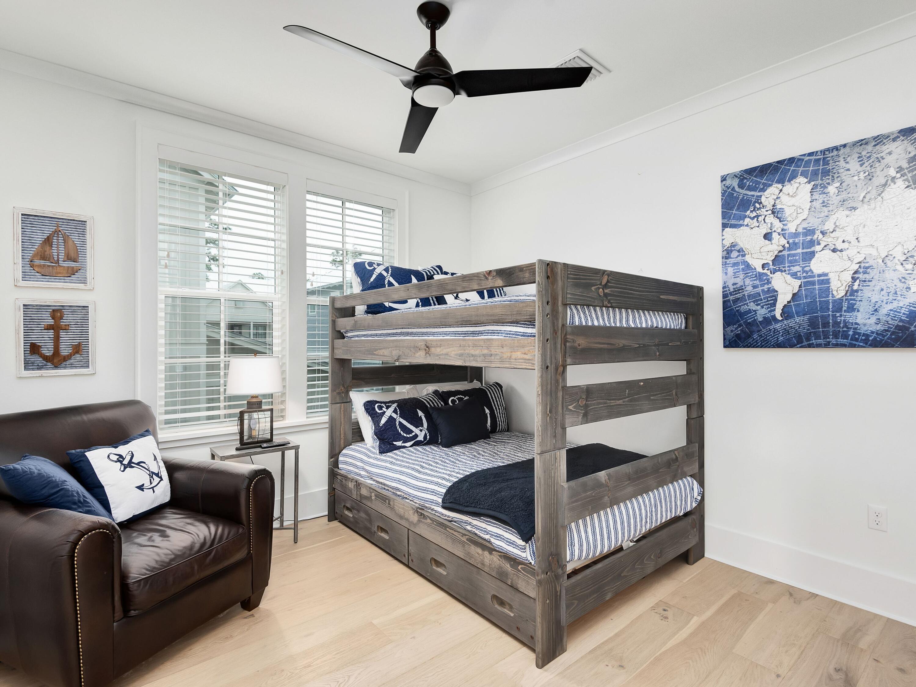 LAKESIDE AT BLUE MOUNTAIN BEACH - Residential