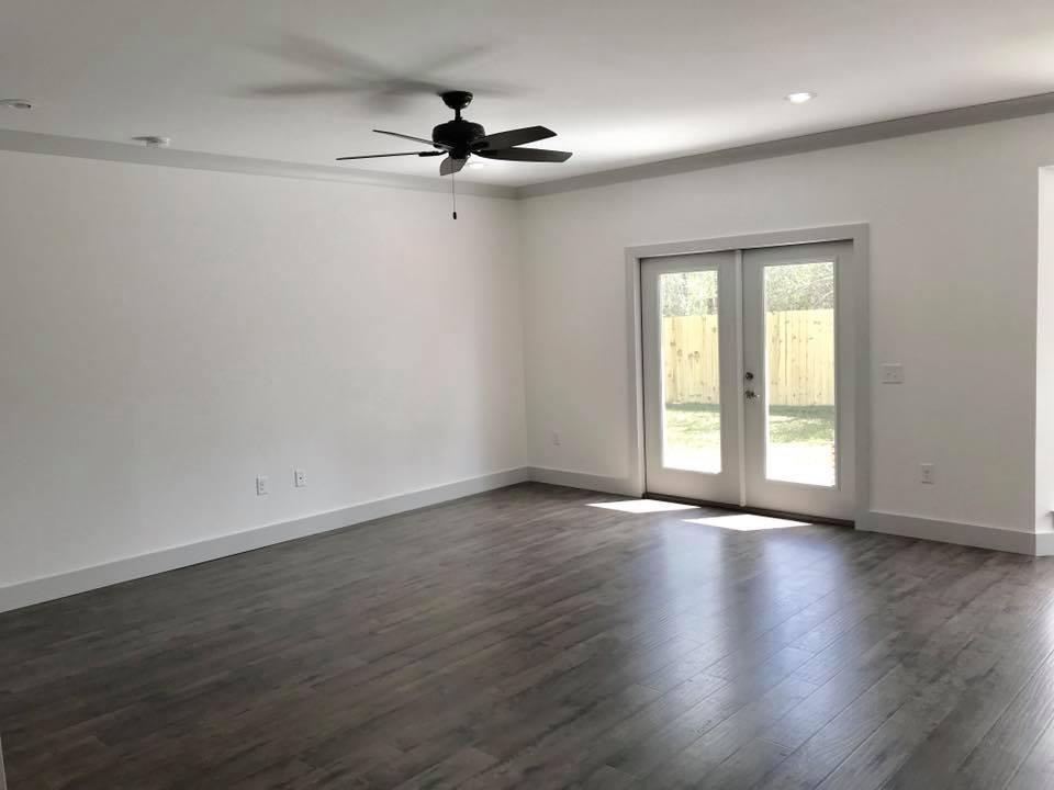 THE PINES - Residential