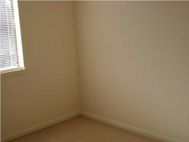 CREEKSIDE - Residential Lease