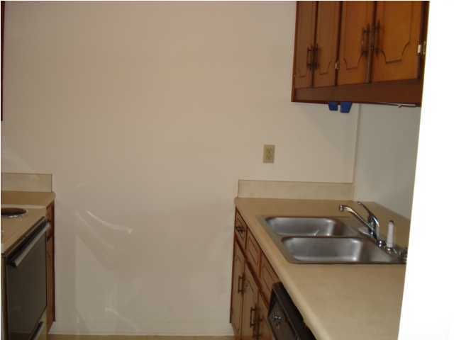 CREEKSIDE - Residential Lease
