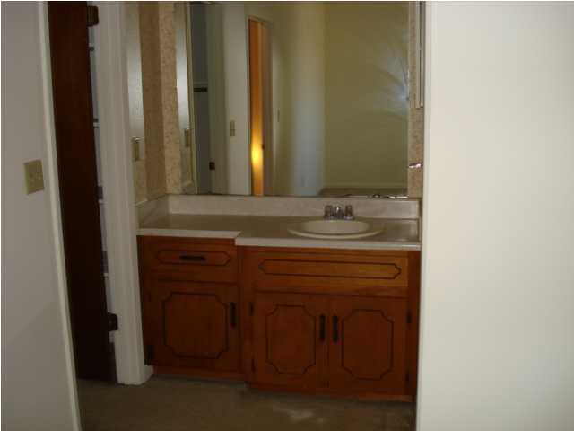 CREEKSIDE - Residential Lease