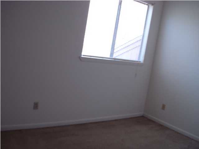 CREEKSIDE - Residential Lease
