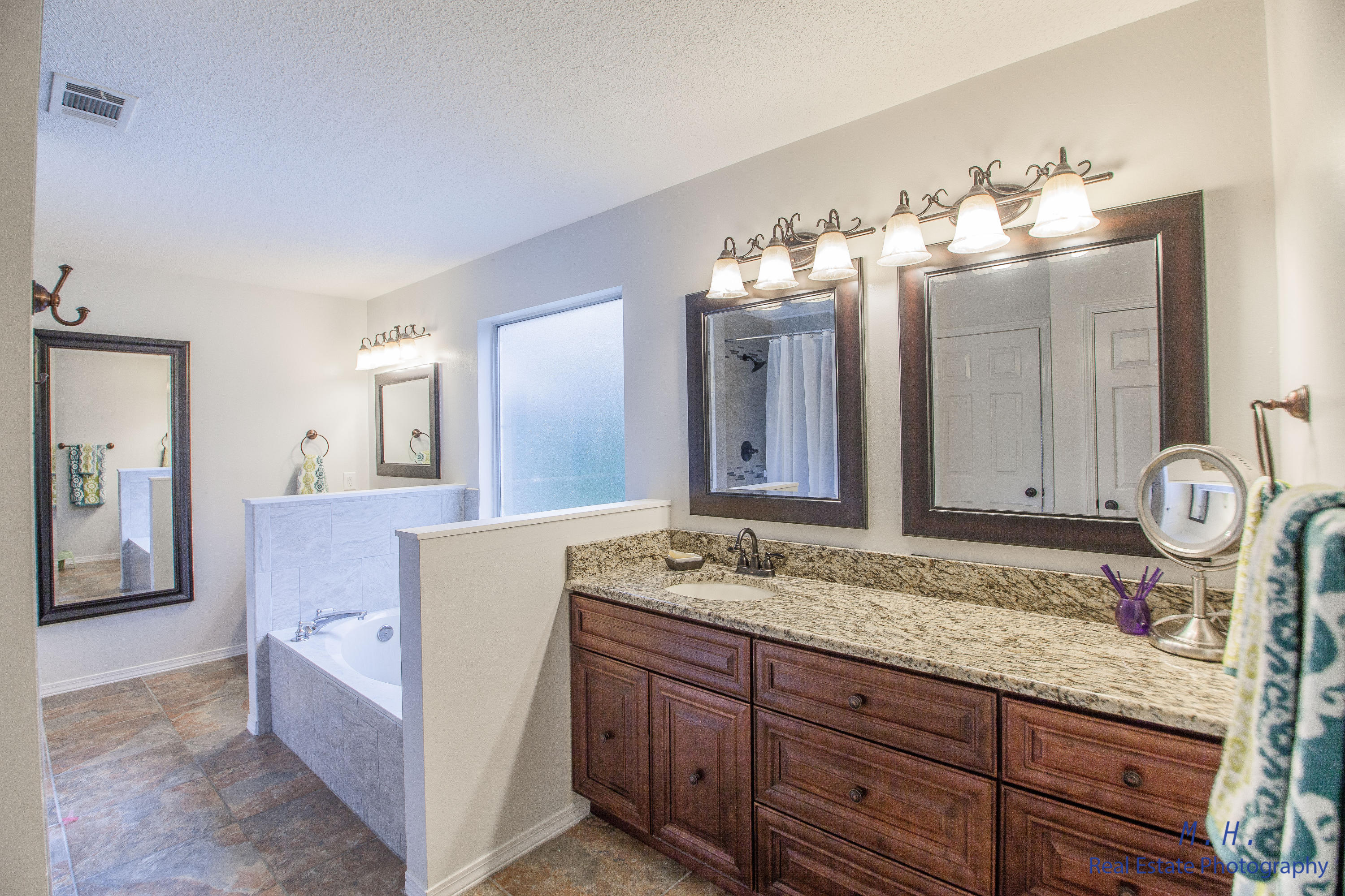 ROCKY BAYOU COUNTRY CLUB ESTATES 08A - Residential