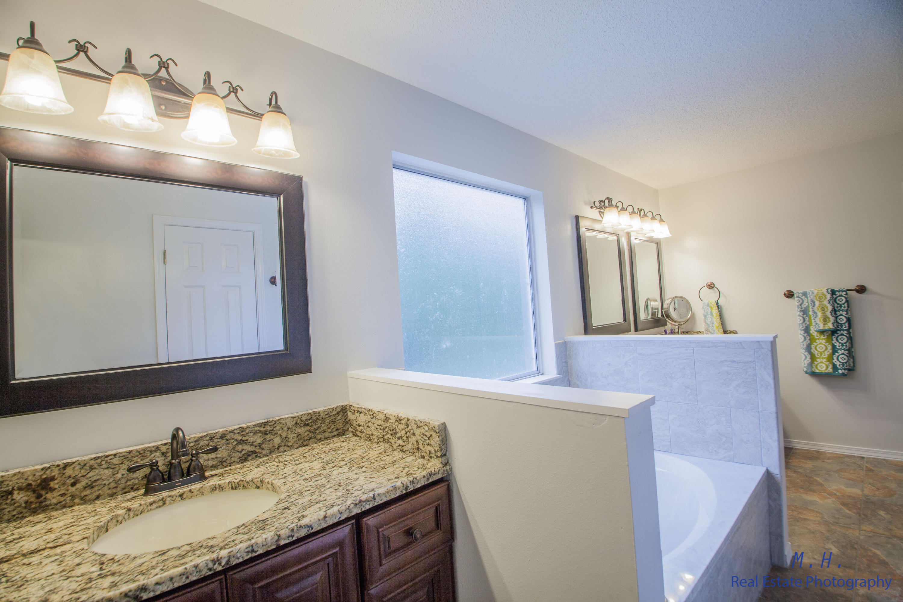 ROCKY BAYOU COUNTRY CLUB ESTATES 08A - Residential