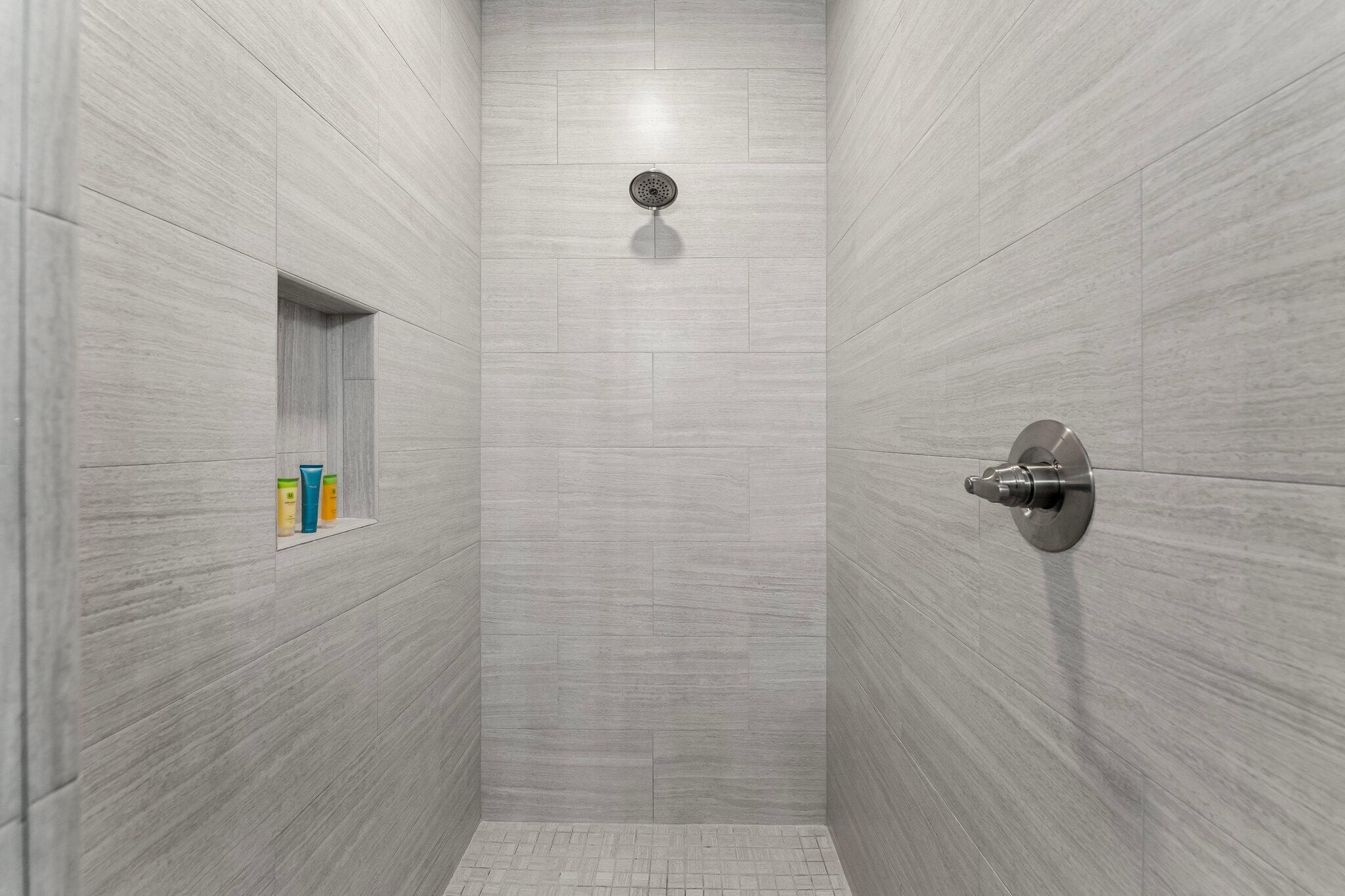 HIGHLAND PARK - Residential Lease