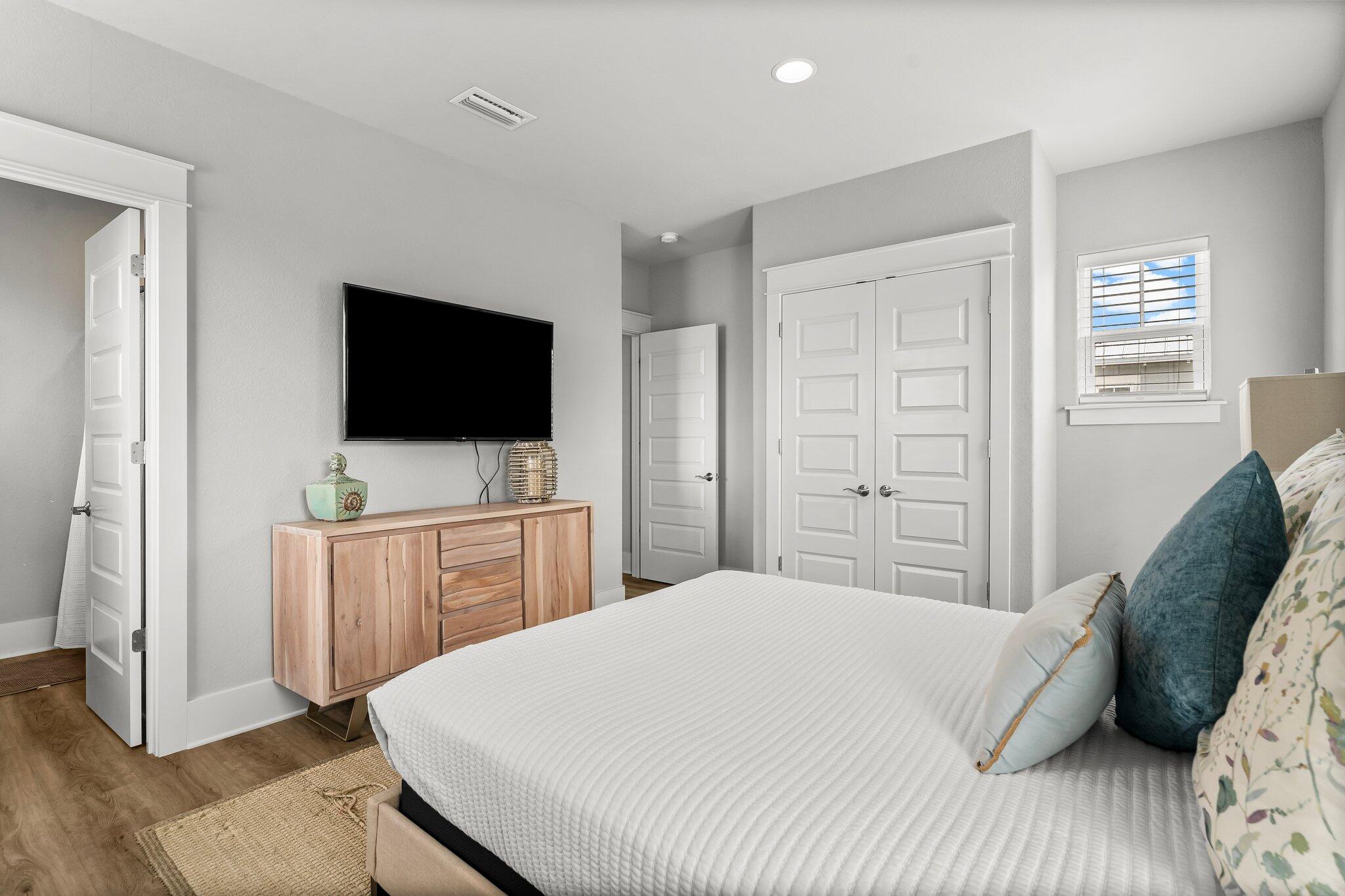 HIGHLAND PARK - Residential Lease