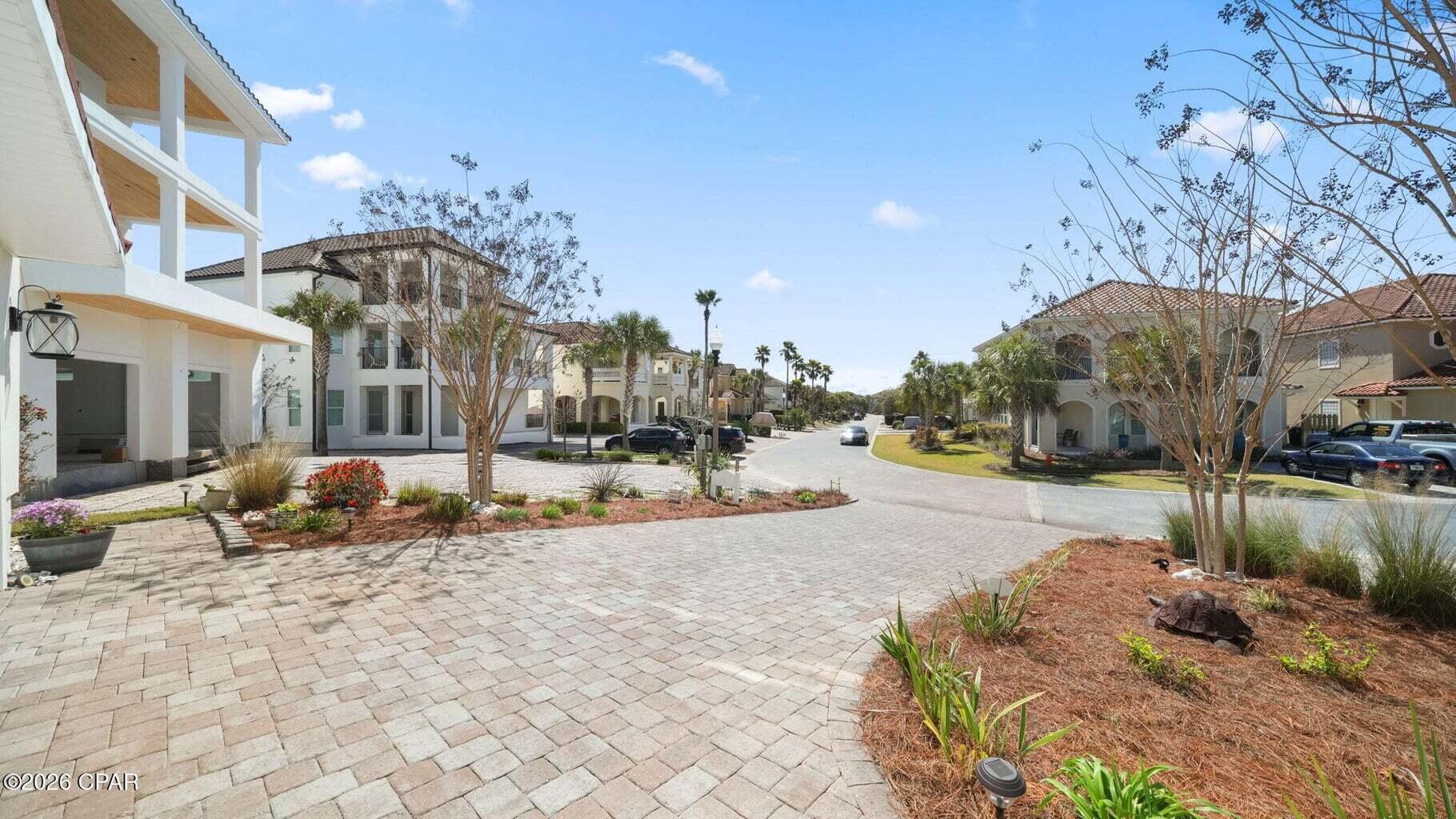 LA VALENCIA BEACH RESORT - Residential