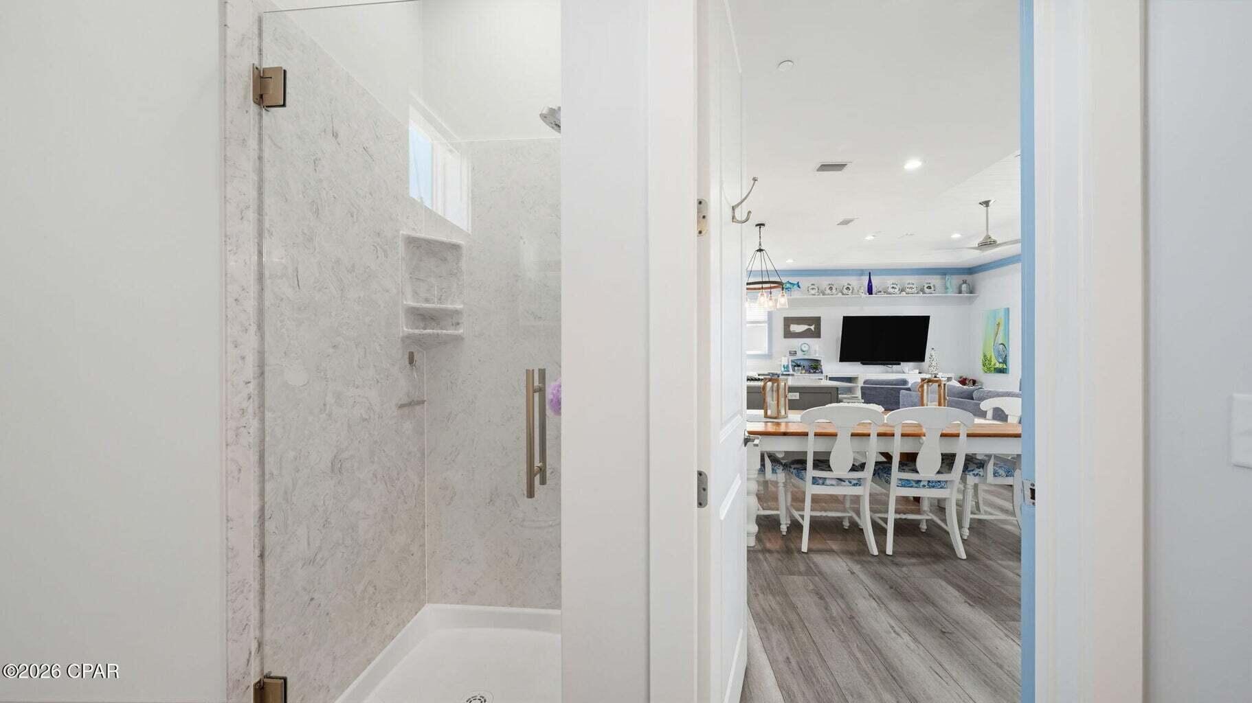 LA VALENCIA BEACH RESORT - Residential