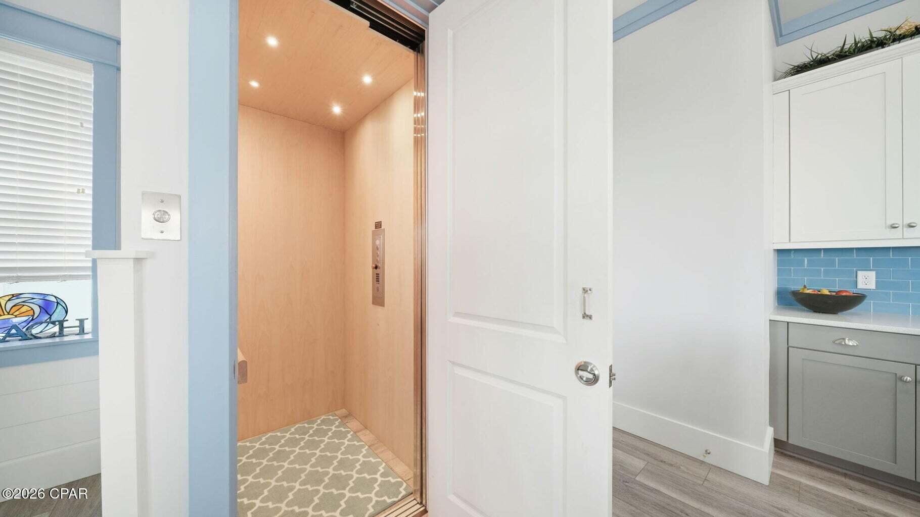 LA VALENCIA BEACH RESORT - Residential