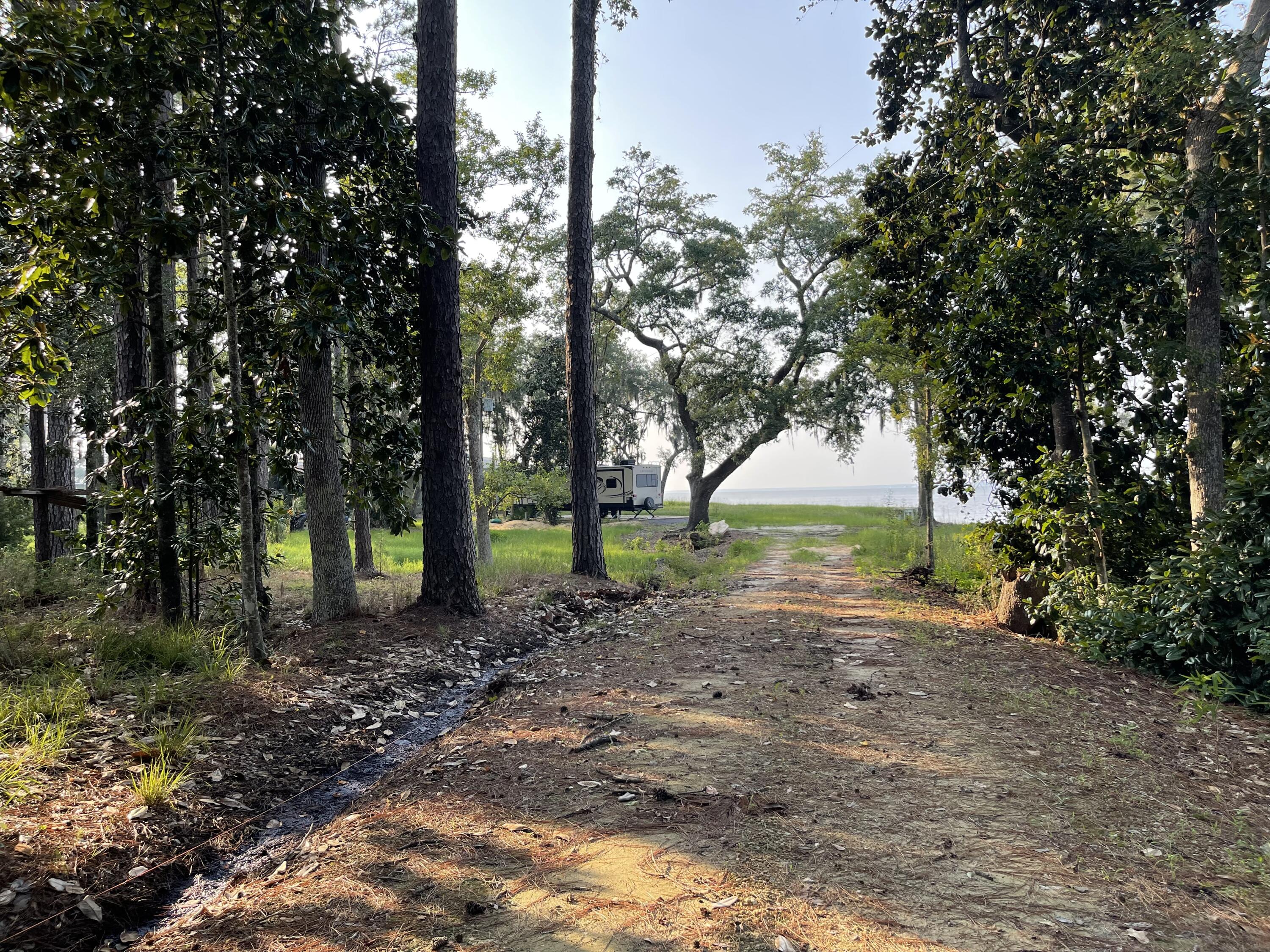 NO RECORDED SUBDIVISION - Land