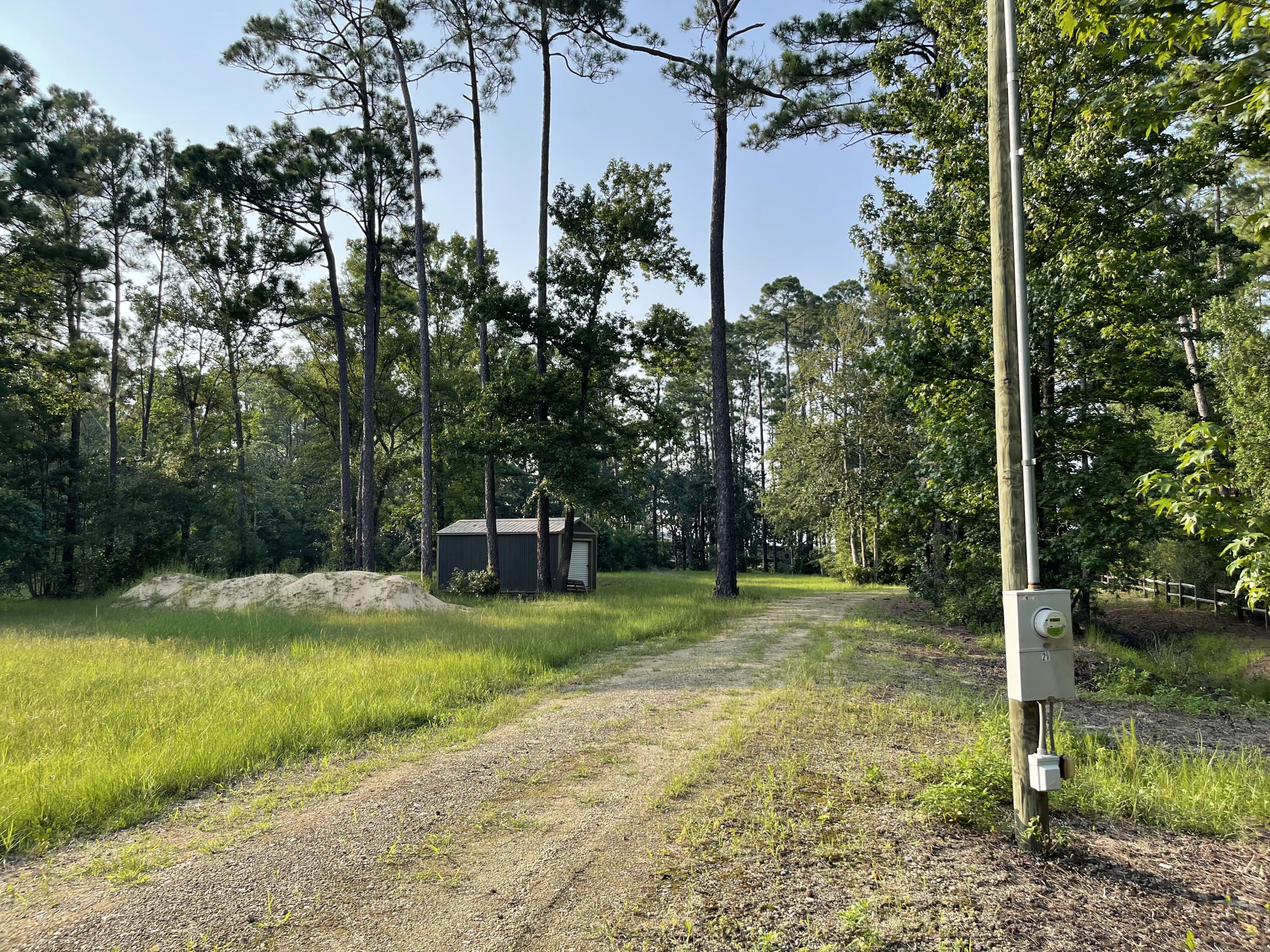 NO RECORDED SUBDIVISION - Land