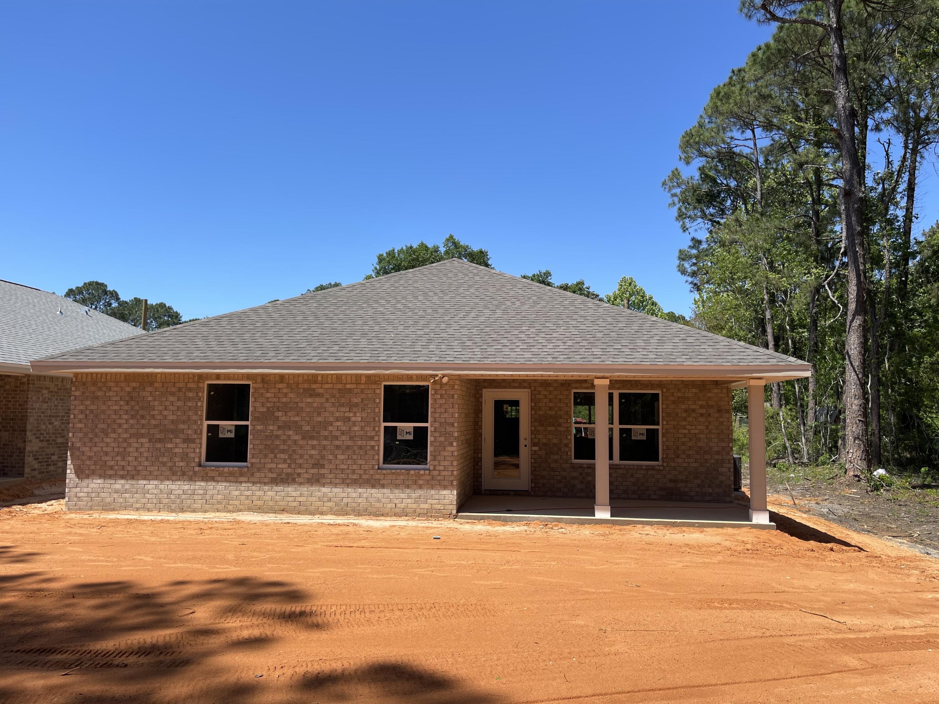 CRESCENT SHORES - Residential