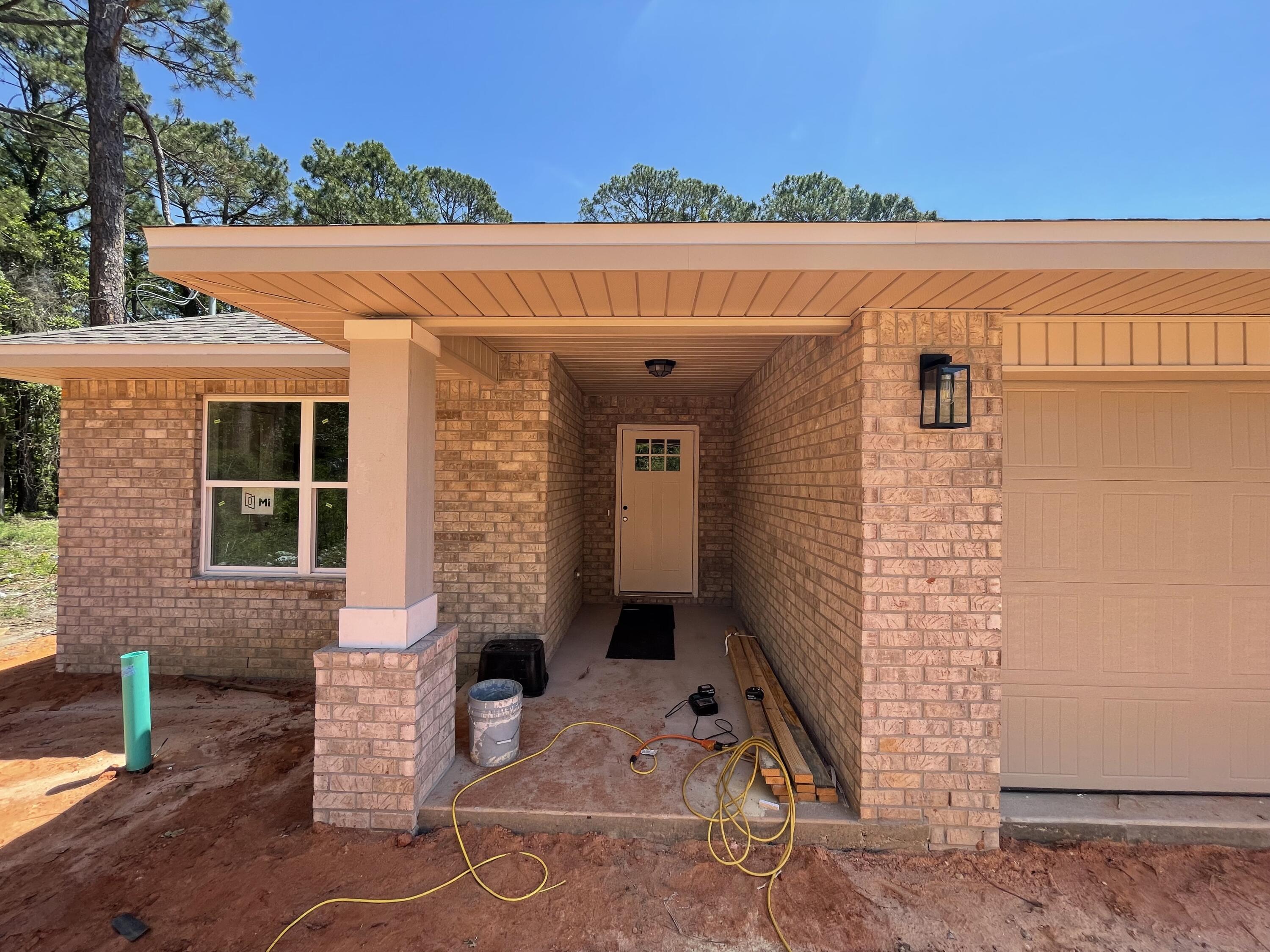 CRESCENT SHORES - Residential