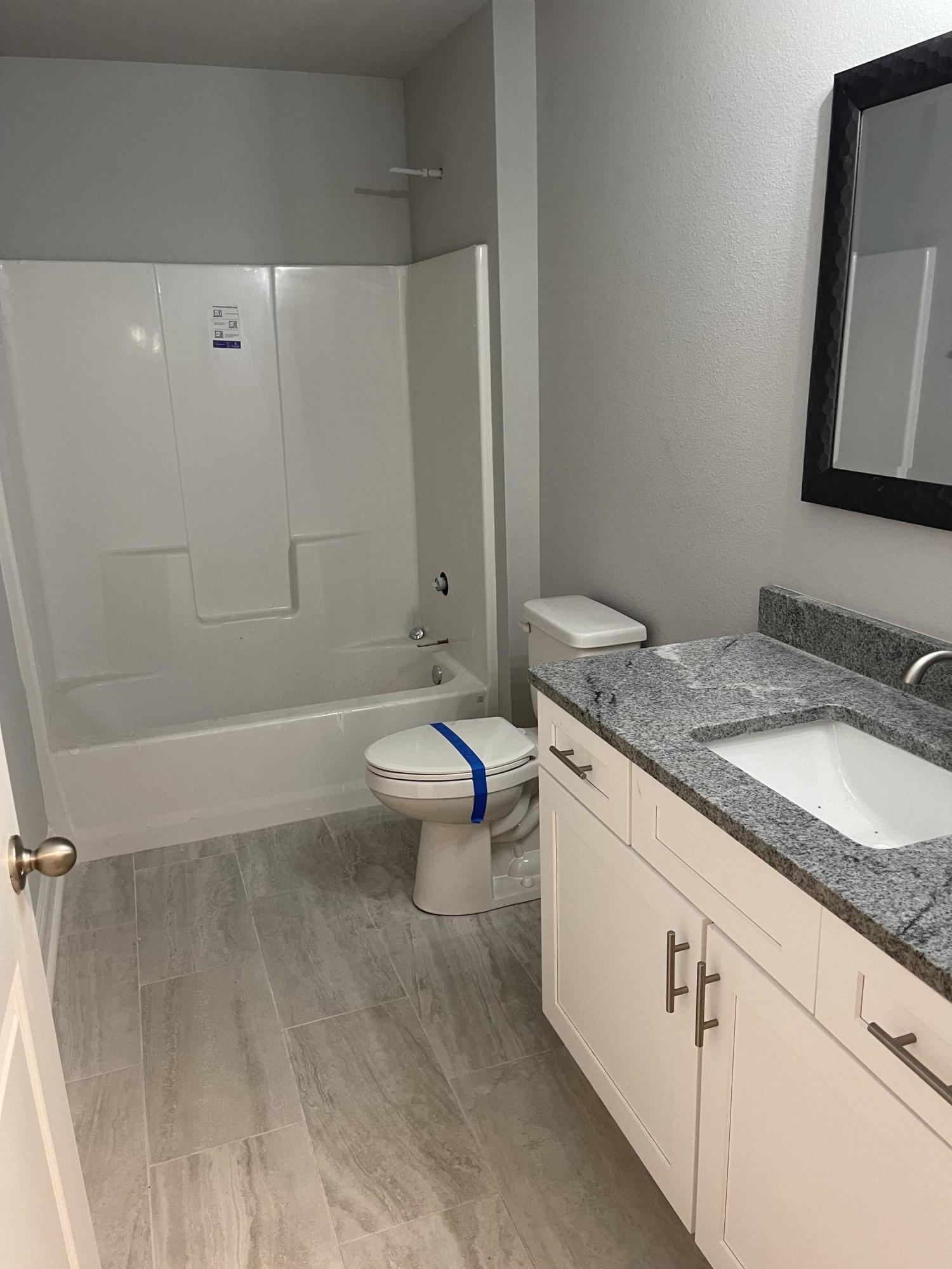 CRESCENT SHORES - Residential