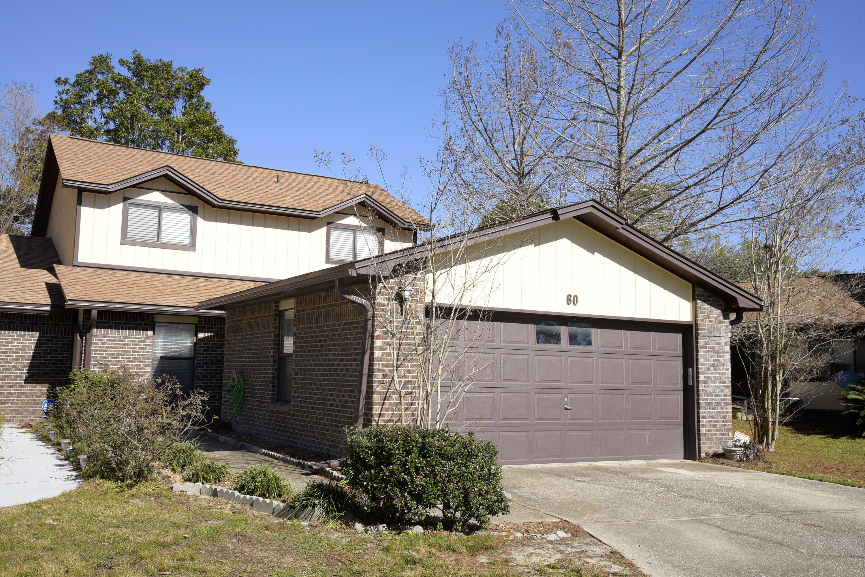 HIDDEN COVE T/H - Residential Lease