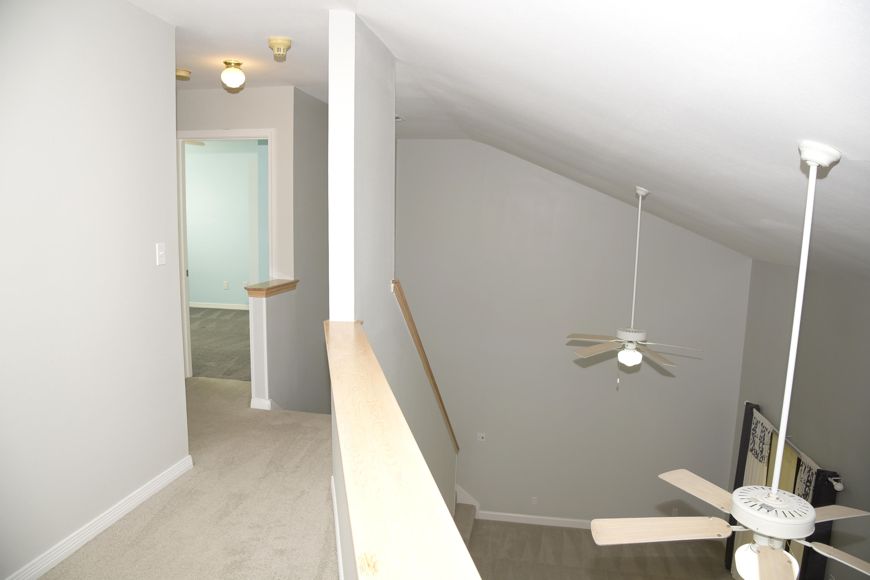 HIDDEN COVE T/H - Residential Lease