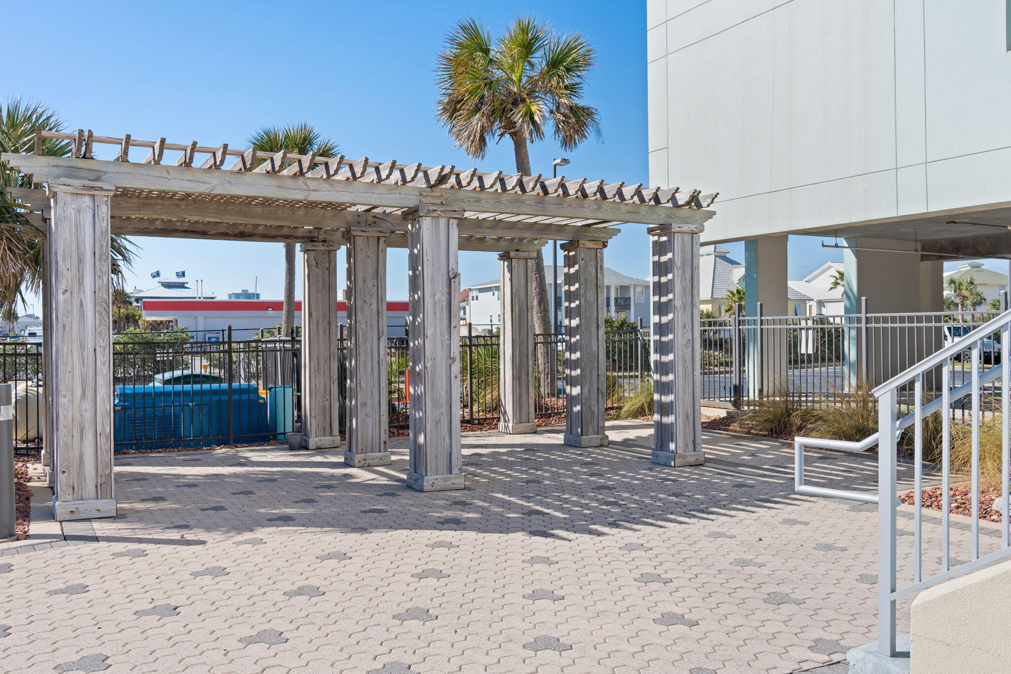 Emerald Dolphin - Residential