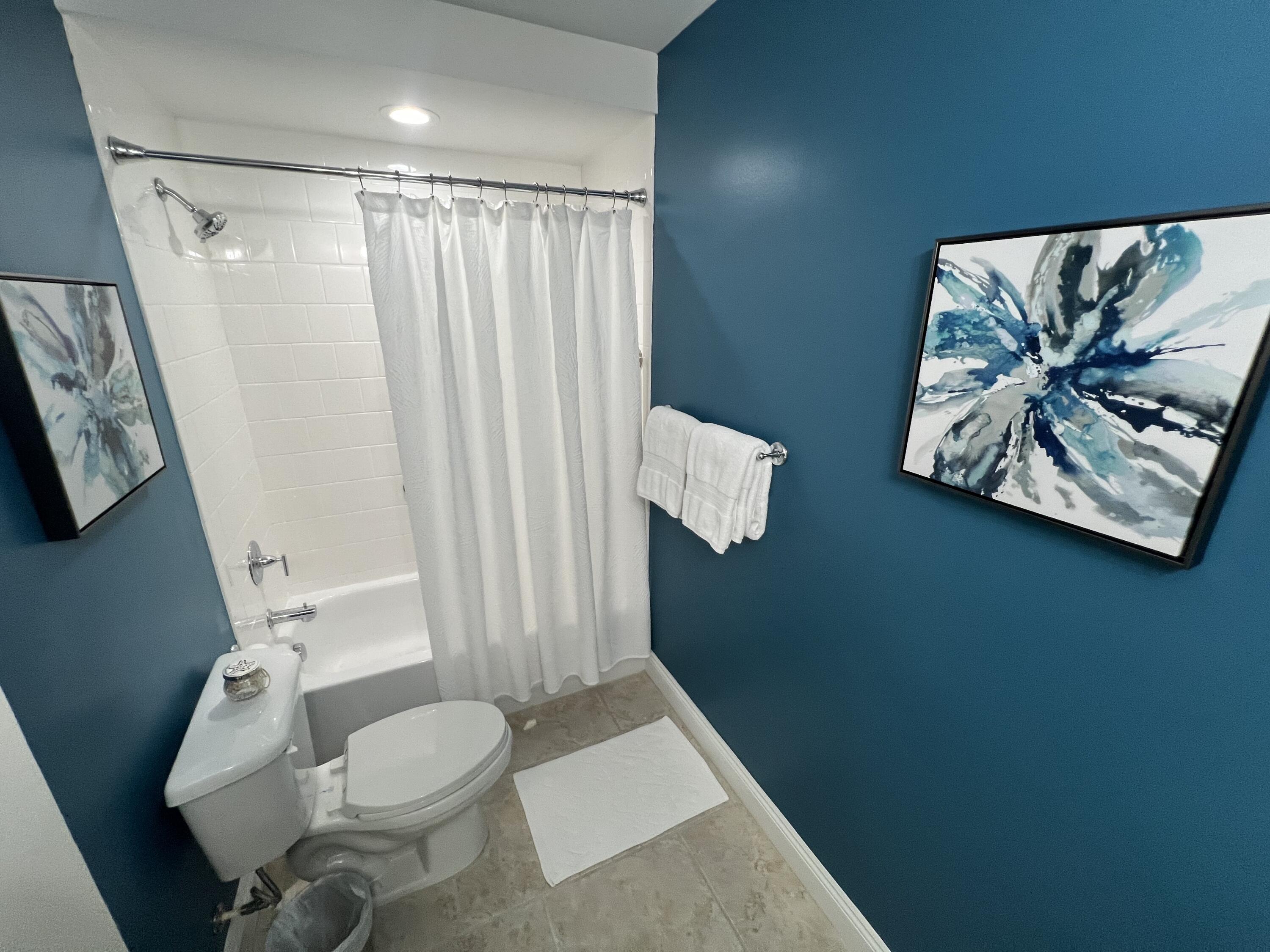 MARINA LANDING - Residential