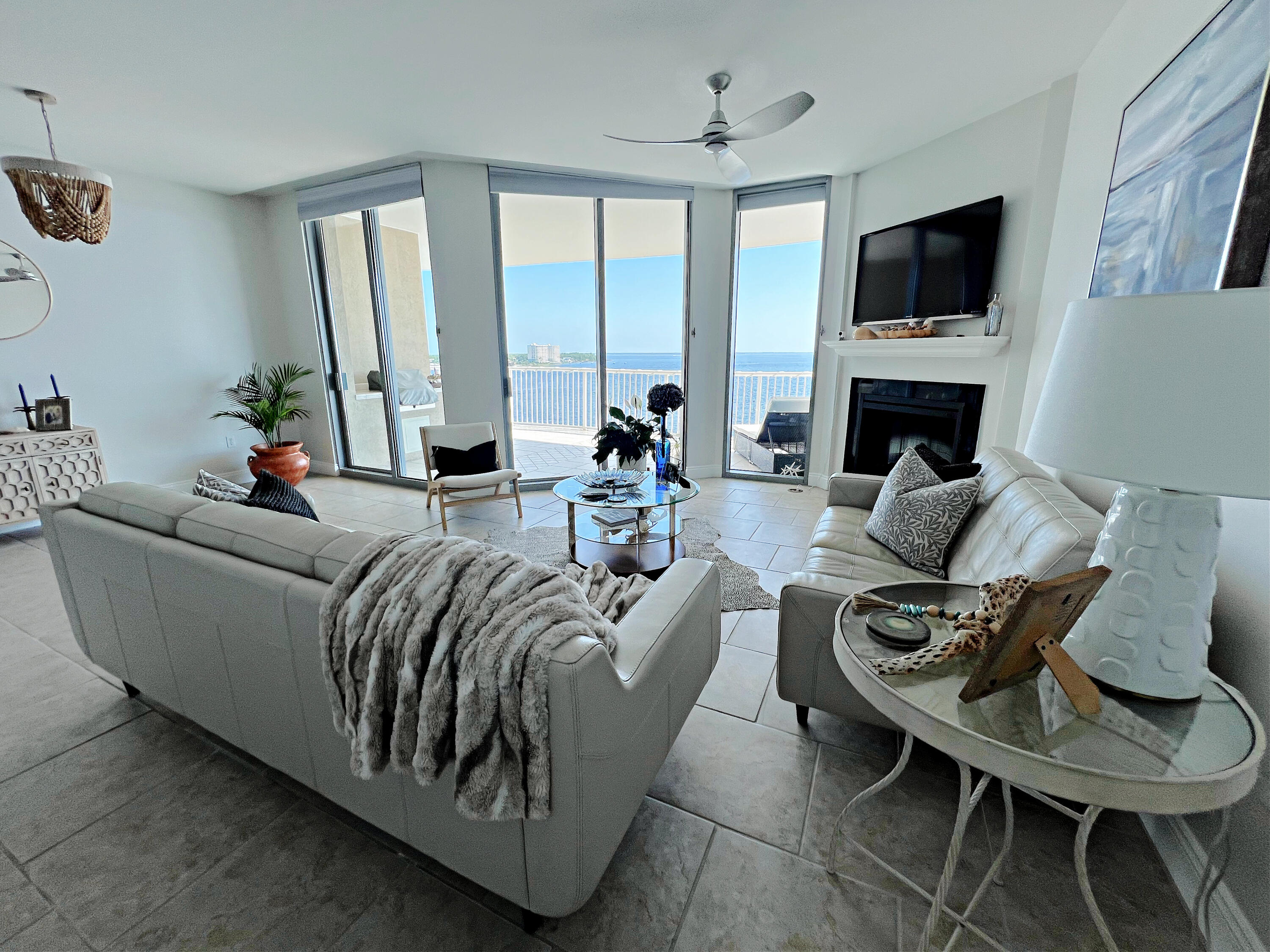 MARINA LANDING - Residential