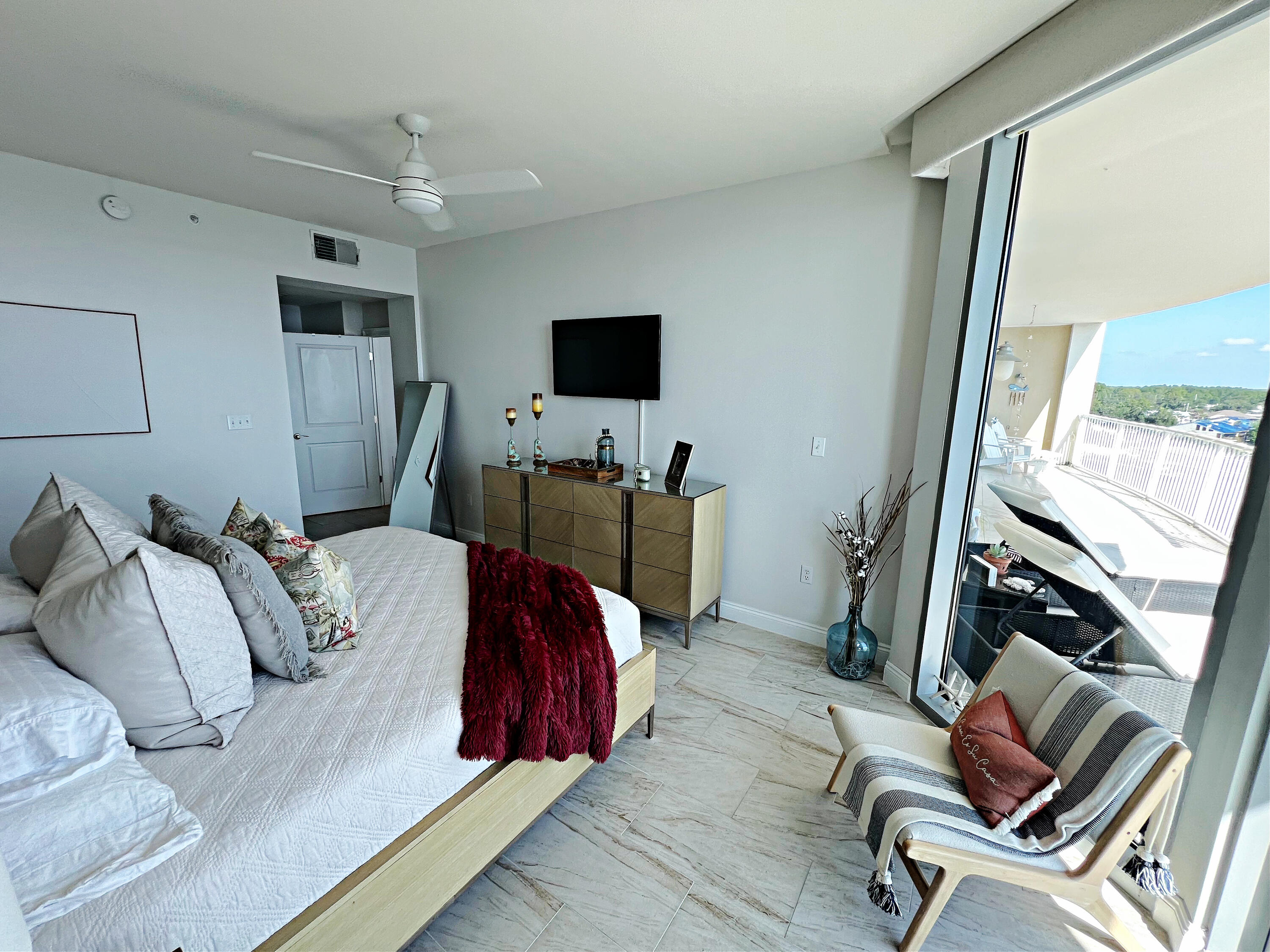 MARINA LANDING - Residential