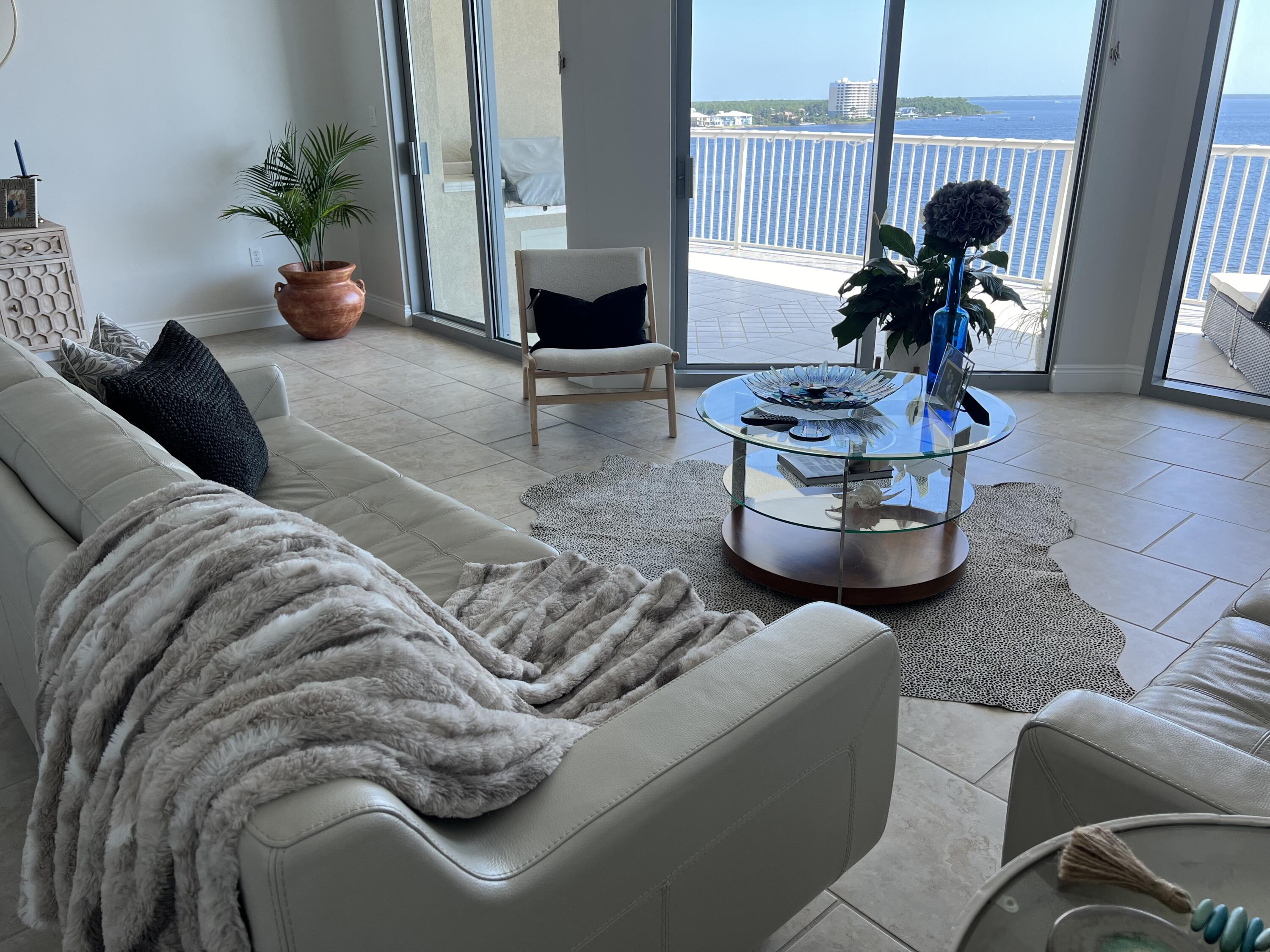 MARINA LANDING - Residential