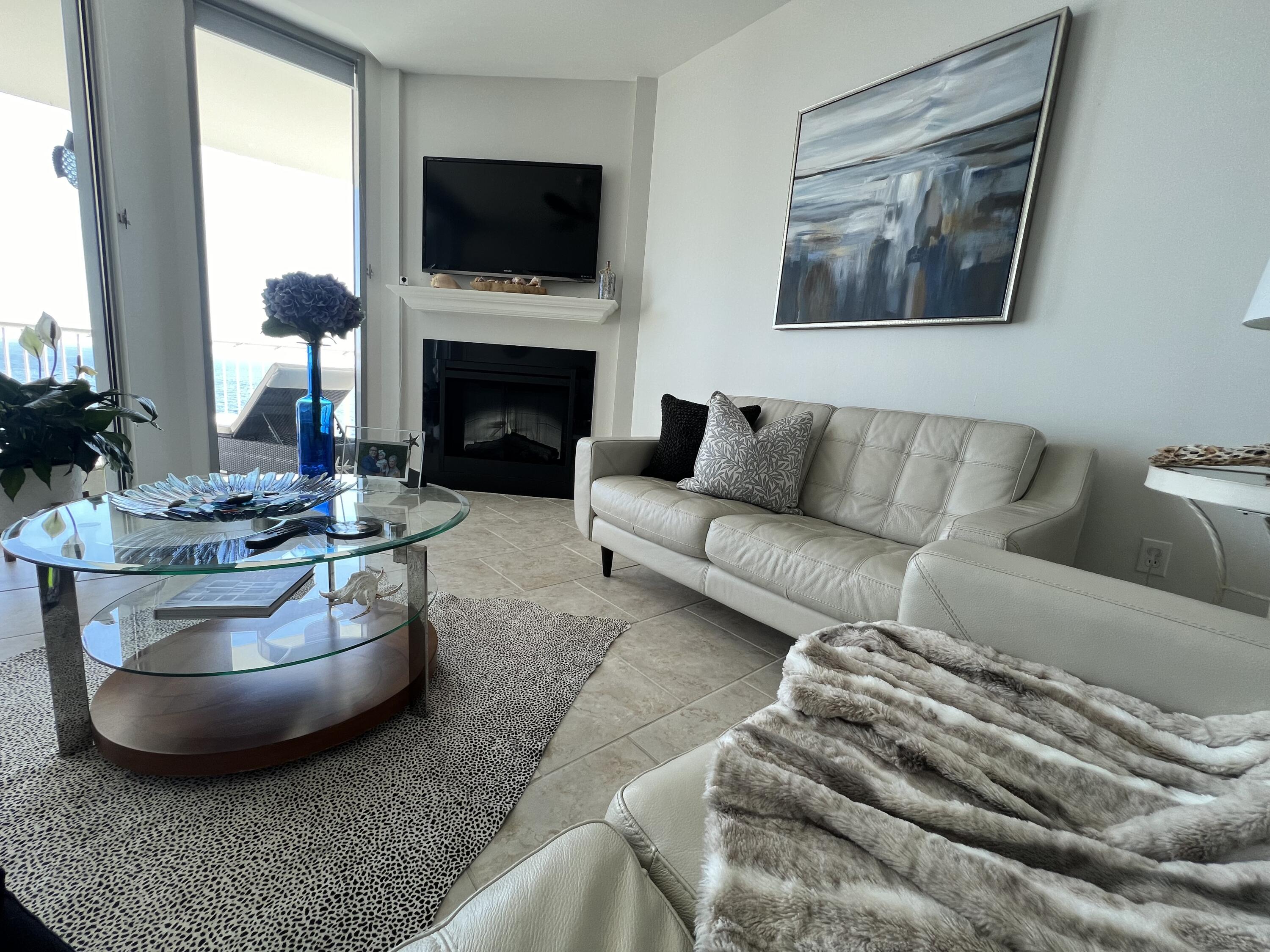 MARINA LANDING - Residential