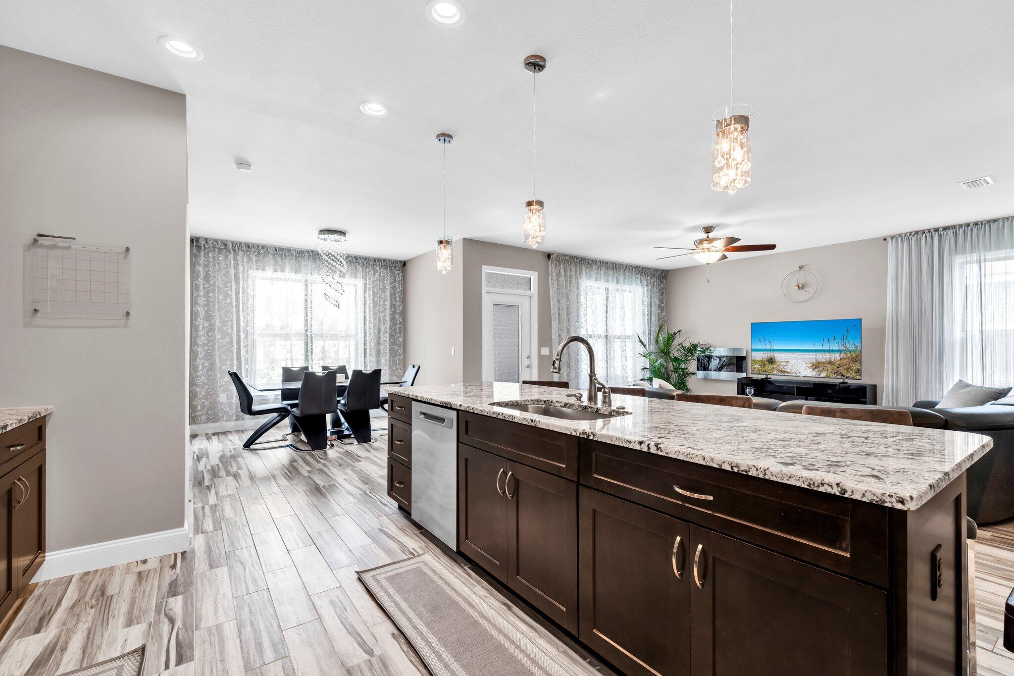 CREDENCE CROSSING - Residential