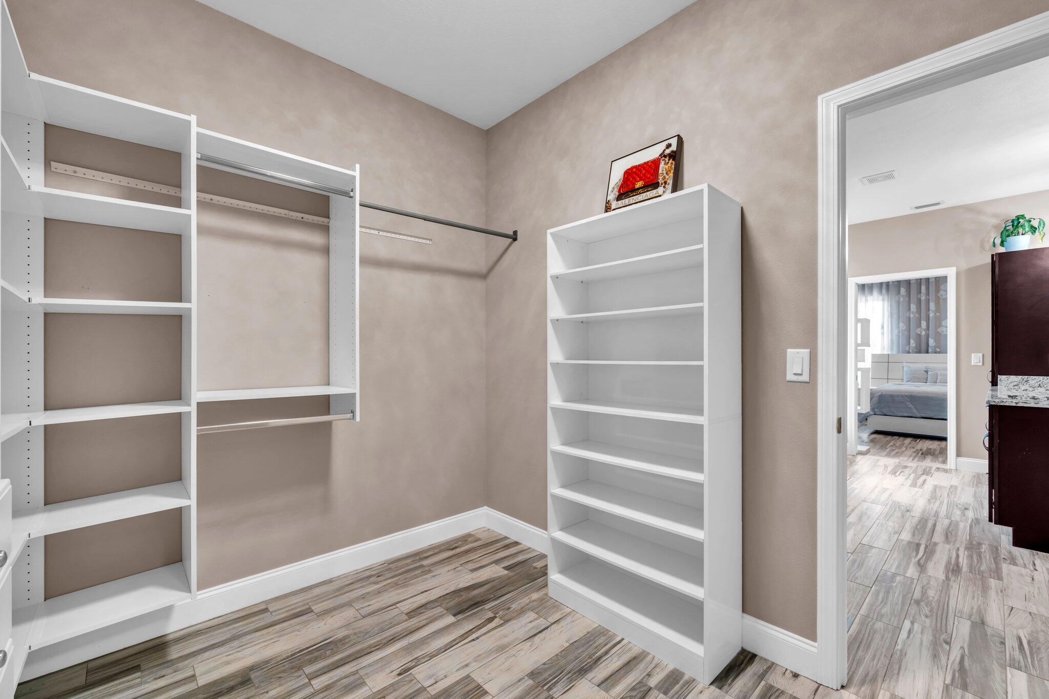 CREDENCE CROSSING - Residential