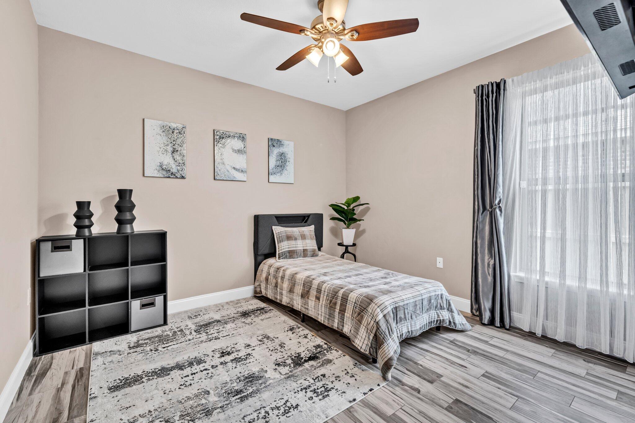 CREDENCE CROSSING - Residential