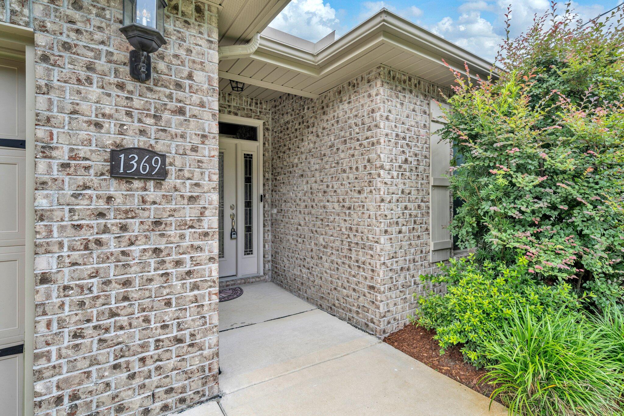 CREDENCE CROSSING - Residential