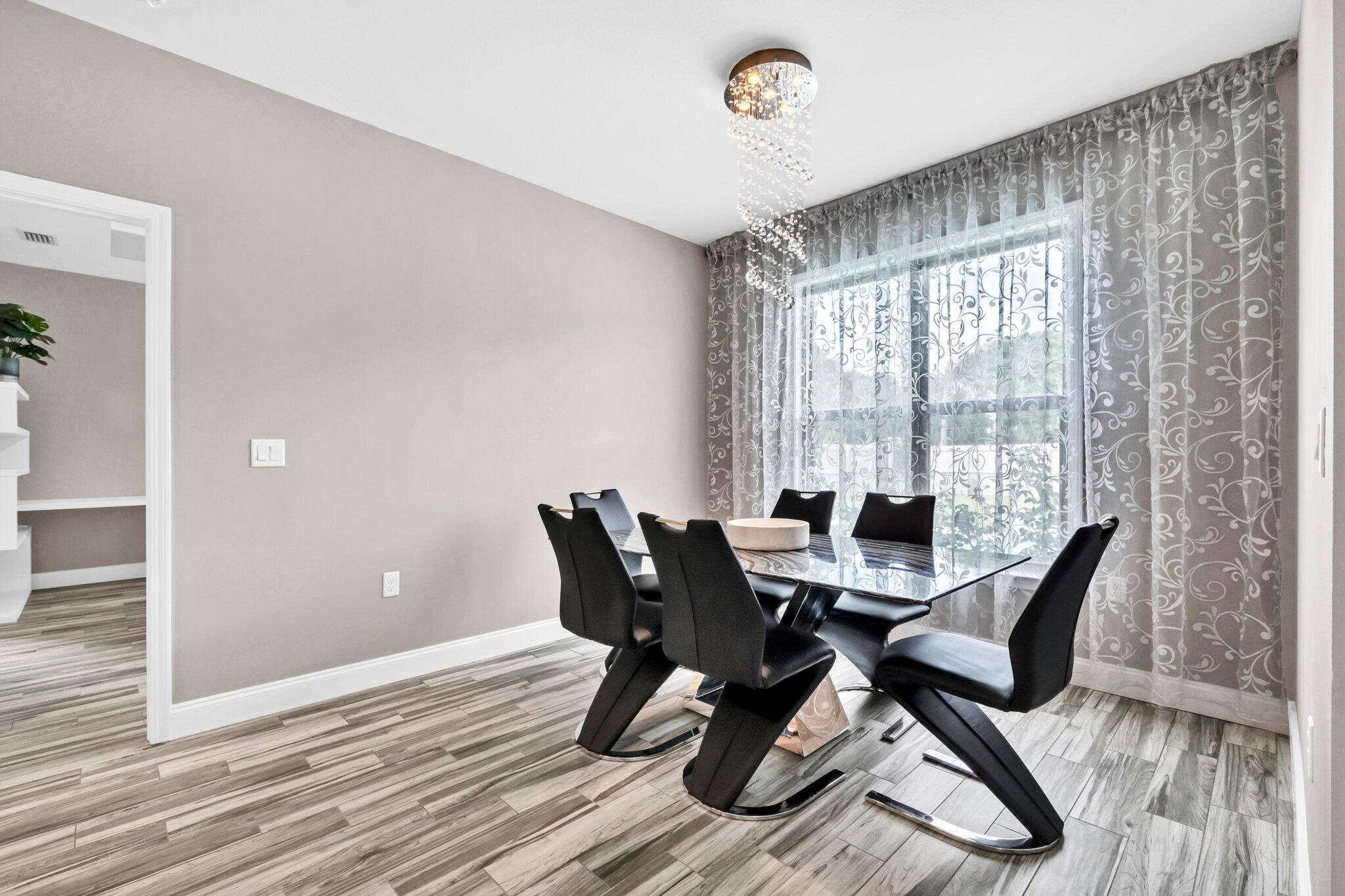 CREDENCE CROSSING - Residential