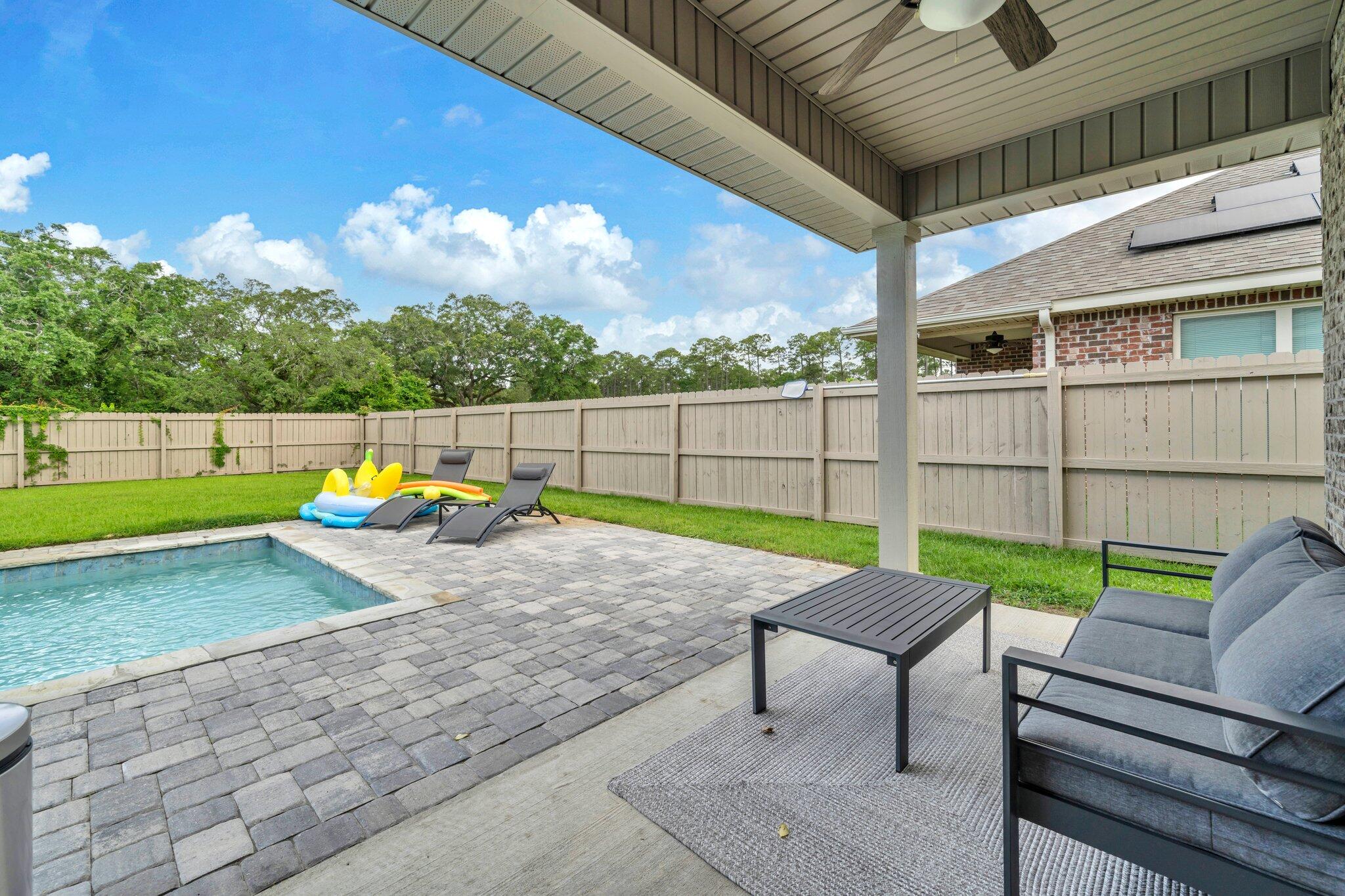 CREDENCE CROSSING - Residential