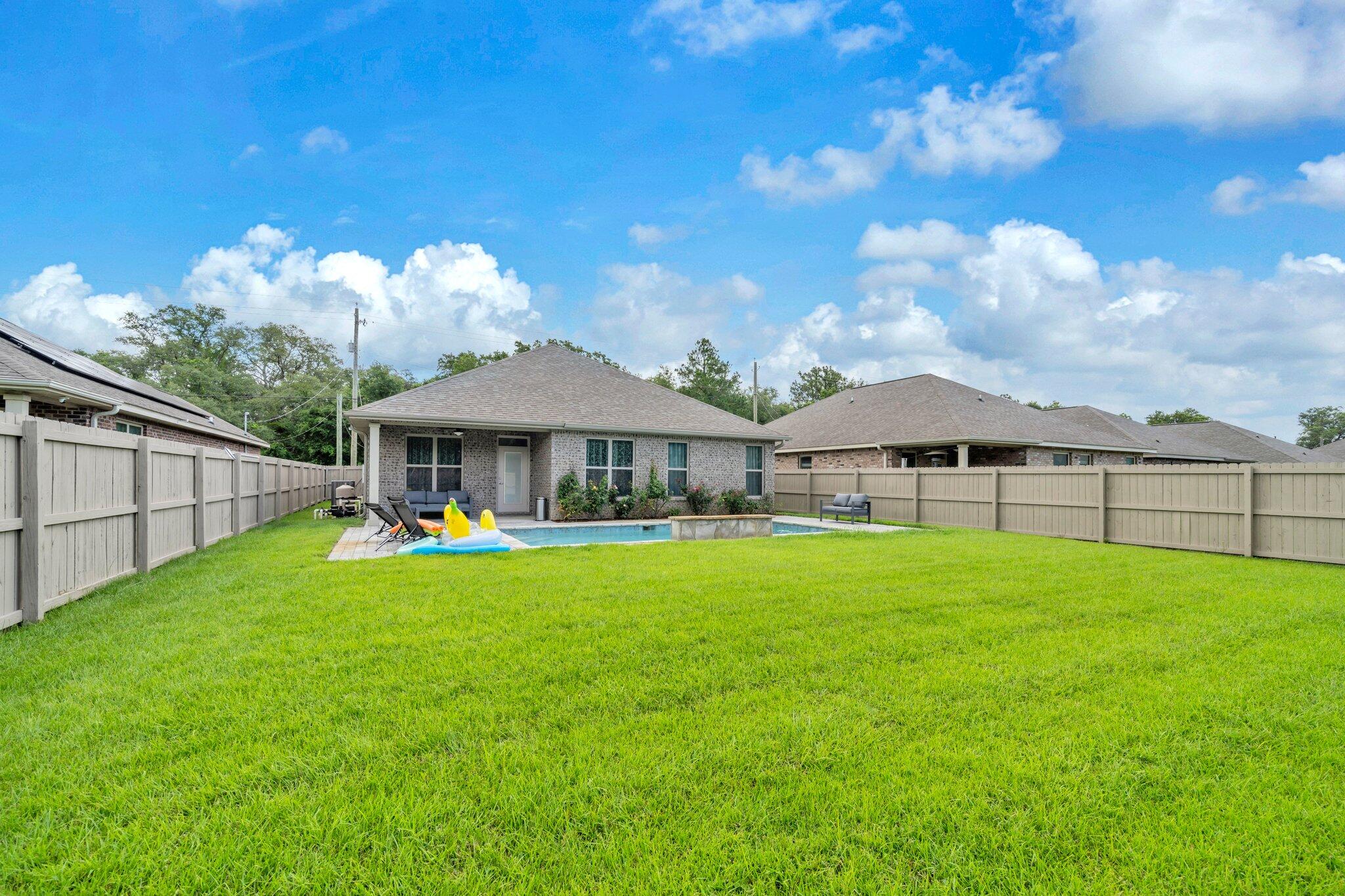 CREDENCE CROSSING - Residential