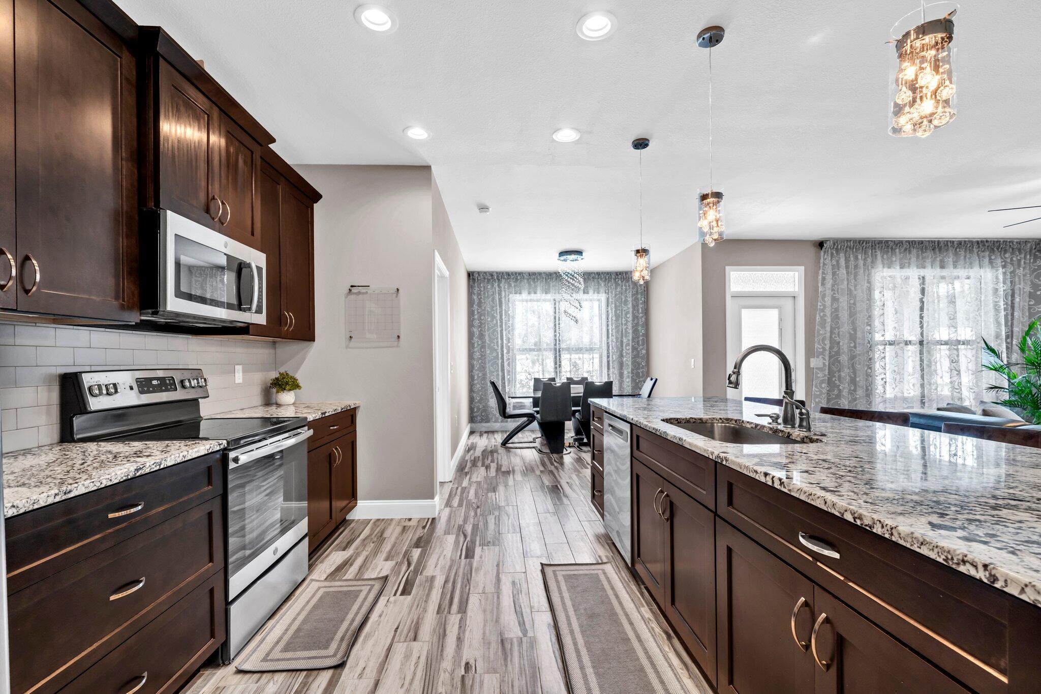 CREDENCE CROSSING - Residential