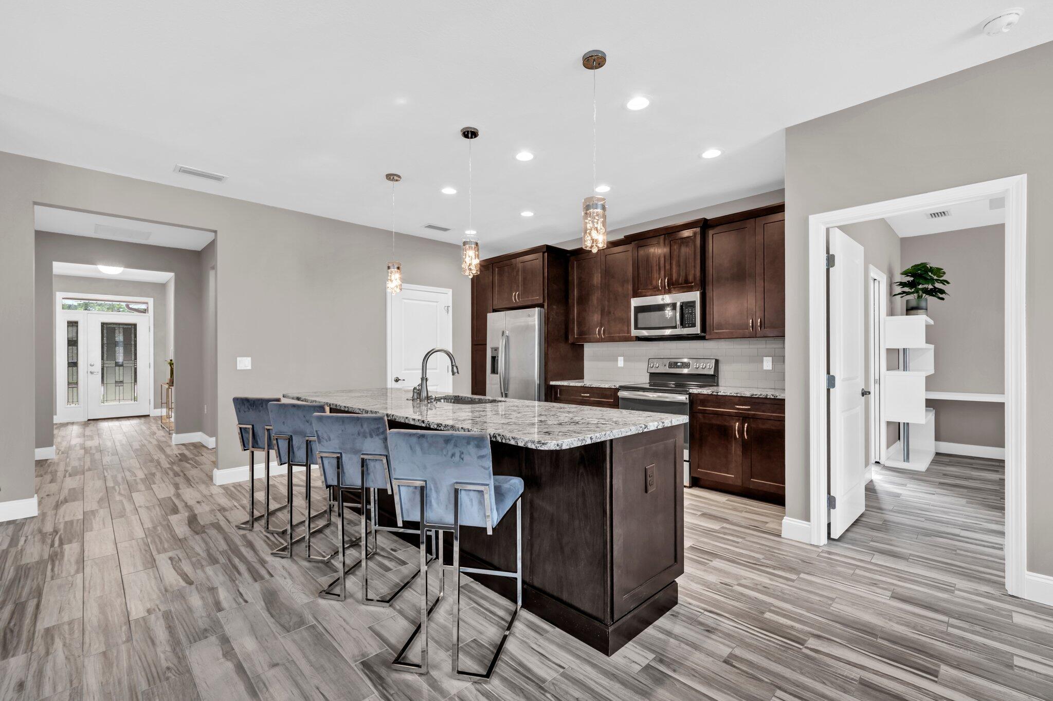 CREDENCE CROSSING - Residential