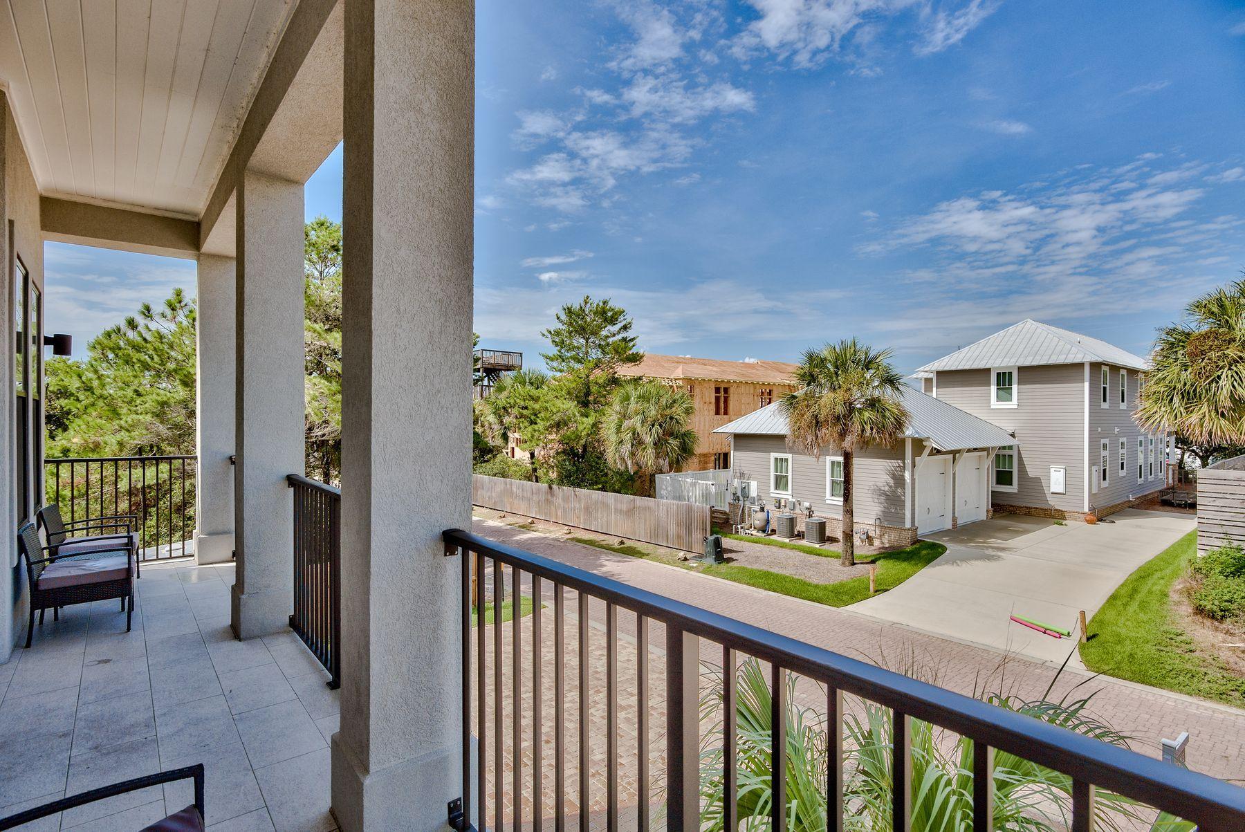 BEACH HIGHLANDS - Residential